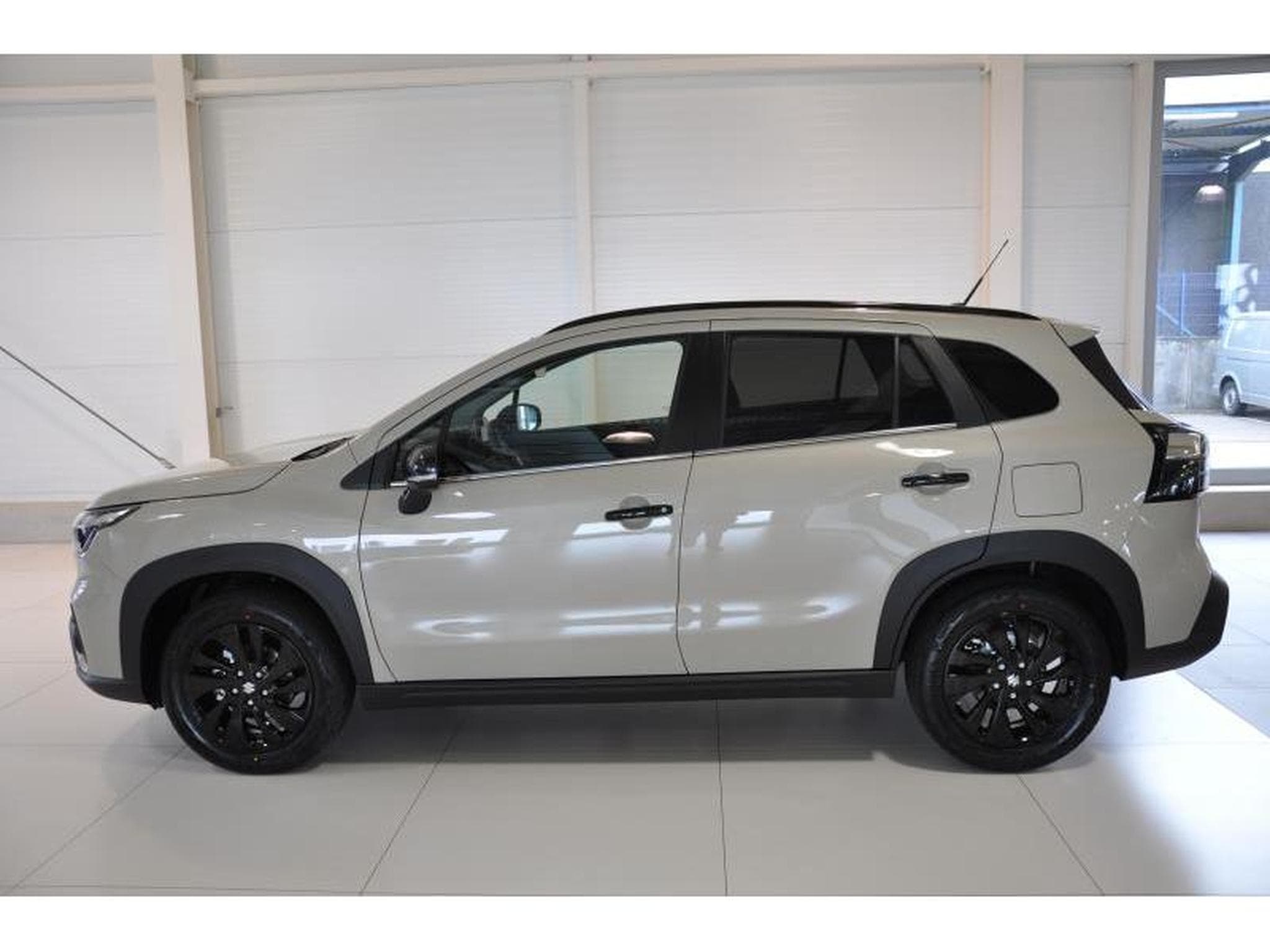 Suzuki S-Cross TSUKI AUTO6 (2026) - Foto 5