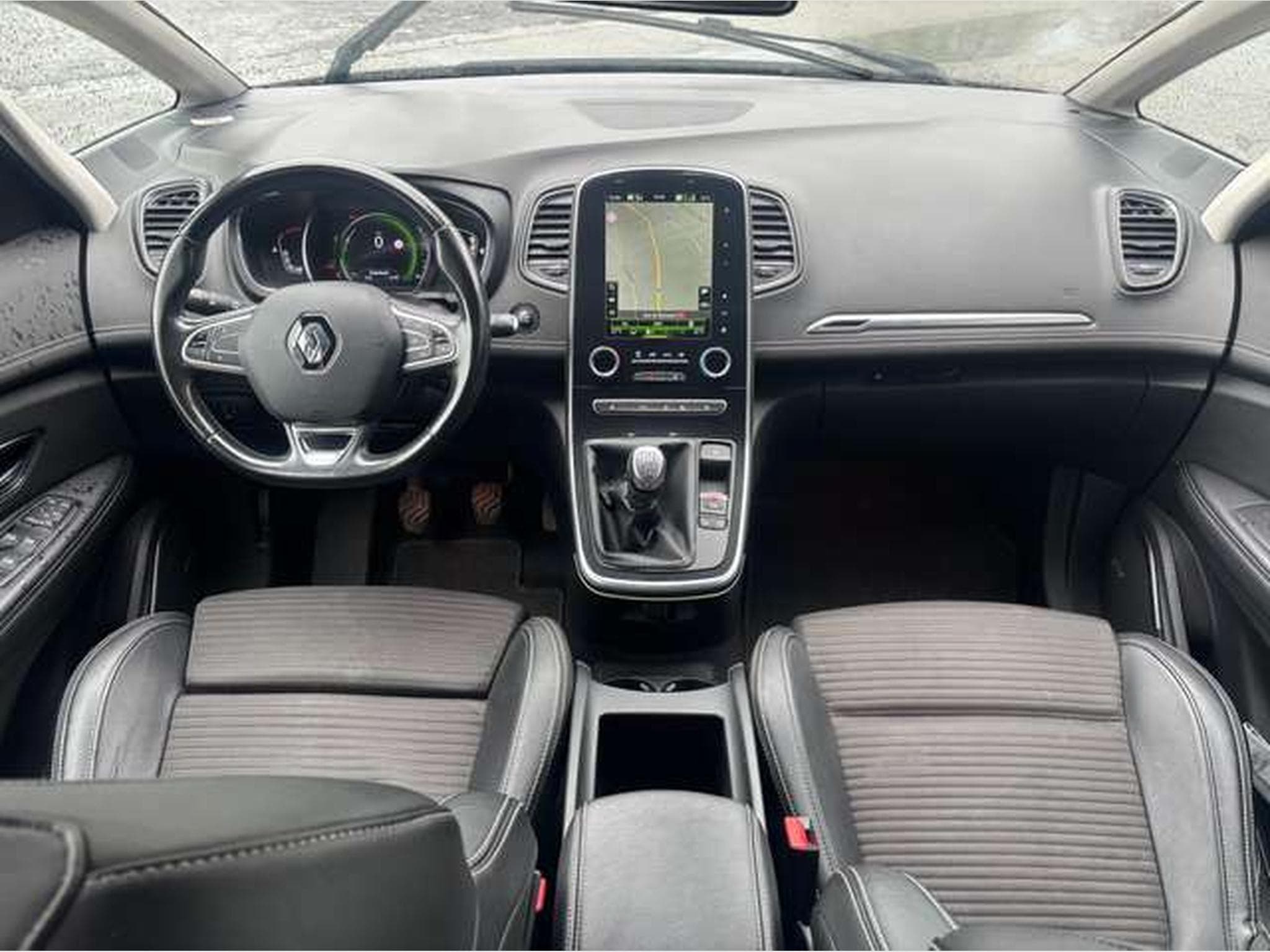 Renault Scenic BLUE dCi 150 BOSE EDITION (2019) - Photo 11
