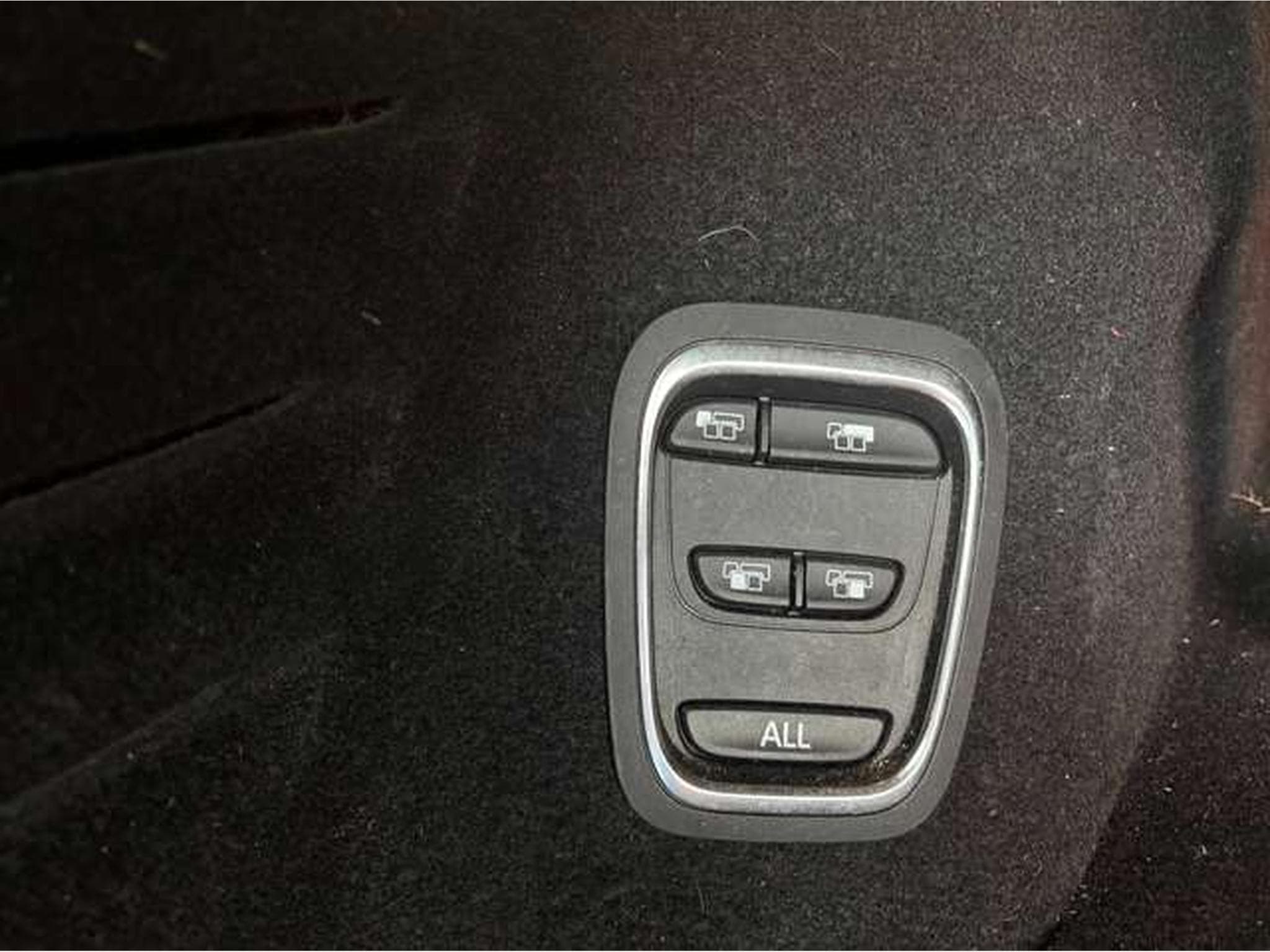 Renault Scenic BLUE dCi 150 BOSE EDITION (2019) - Photo 18