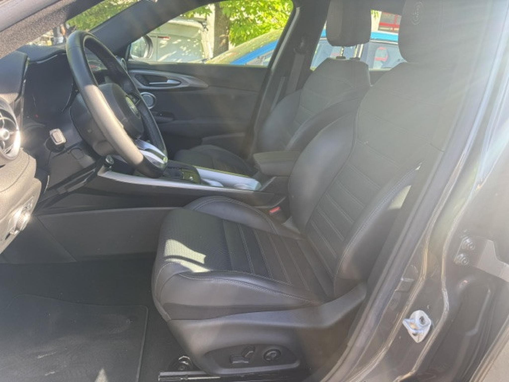 Alfa-Romeo Tonale ALFA ROMEO TONALE LEDER LED HARMANN KARDON NAVI 360 KAMERA (2023) - Photo 11