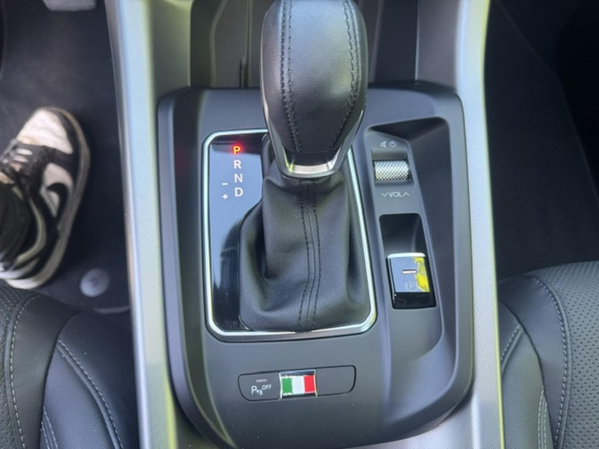 Alfa-Romeo Tonale ALFA ROMEO TONALE LEDER LED HARMANN KARDON NAVI 360 KAMERA (2023) - Photo 16