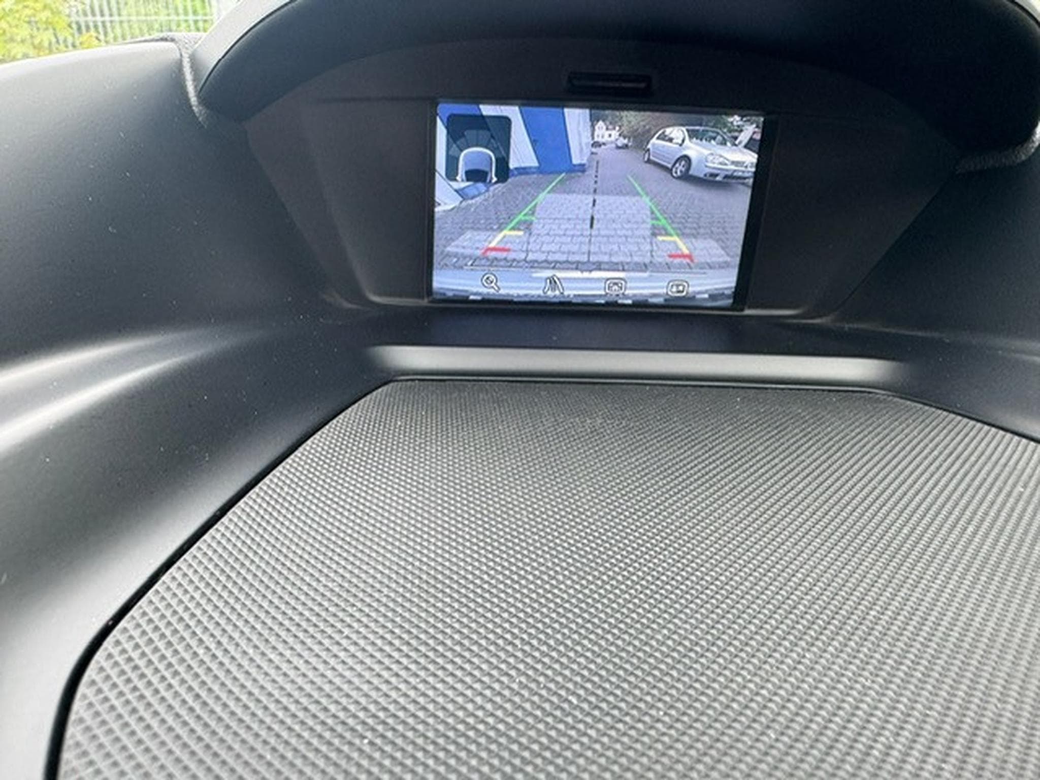 Ford Kuga FORD KUGA TITANIUM 4X4 BII XENON LEDER AUTOMATIK LANE NAVI K (2015) - Photo 21