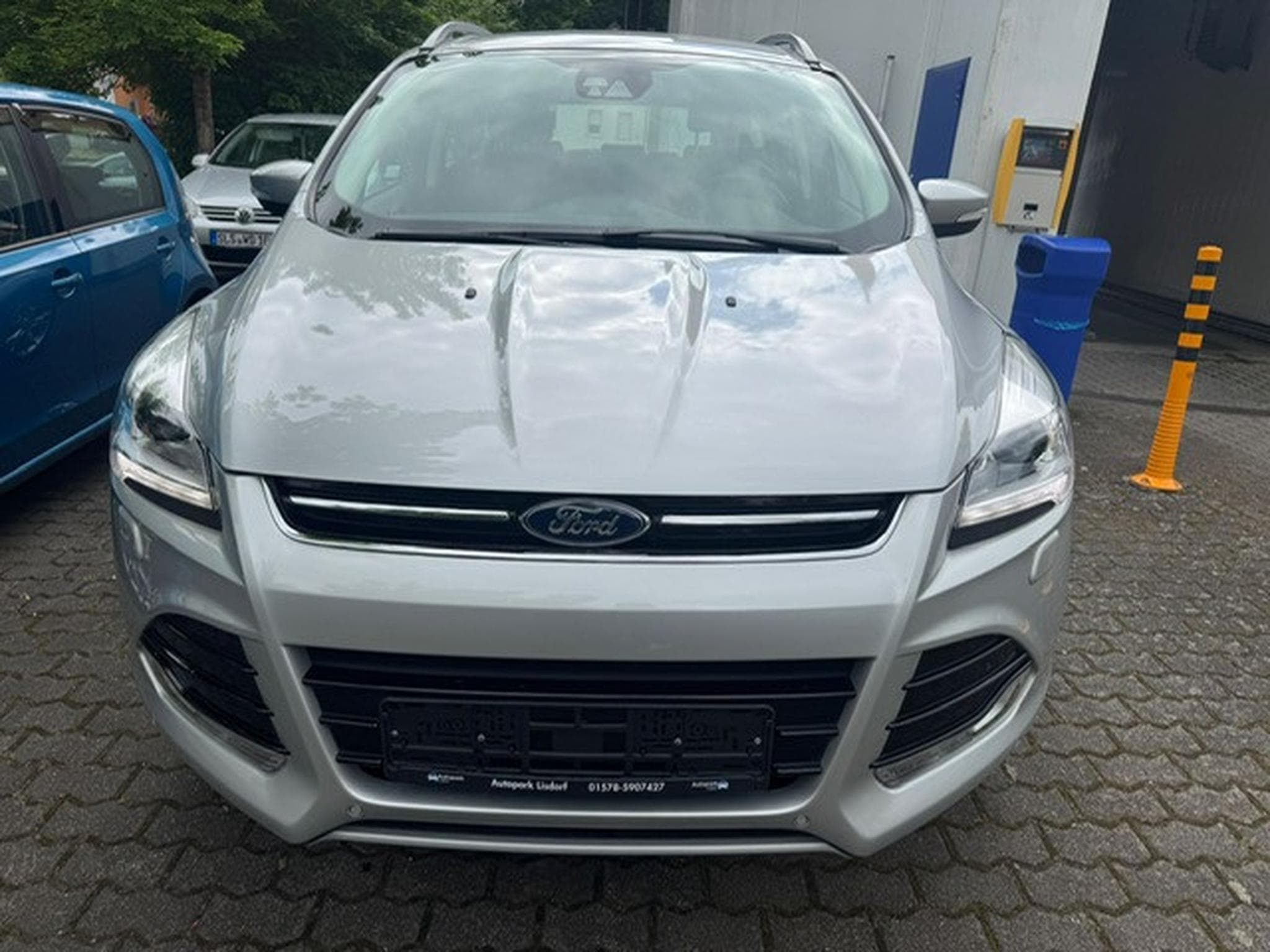 Ford Kuga FORD KUGA TITANIUM 4X4 BII XENON LEDER AUTOMATIK LANE NAVI K (2015) - Photo 4