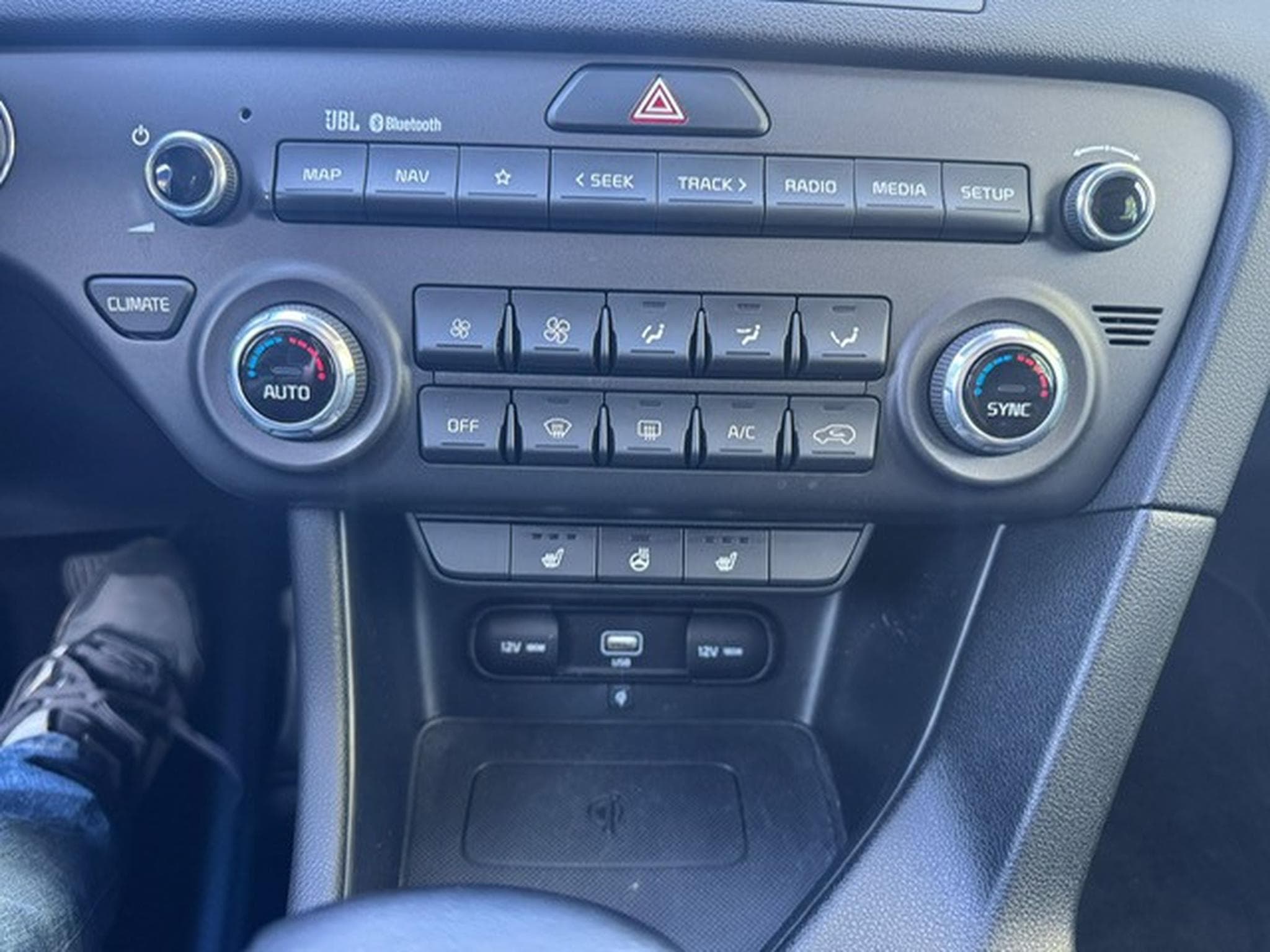Kia Sportage KIA SPORTAGE BLACK EDITION KAMERA LEDER NAVI LED PANORAMA SO (2021) - Photo 18