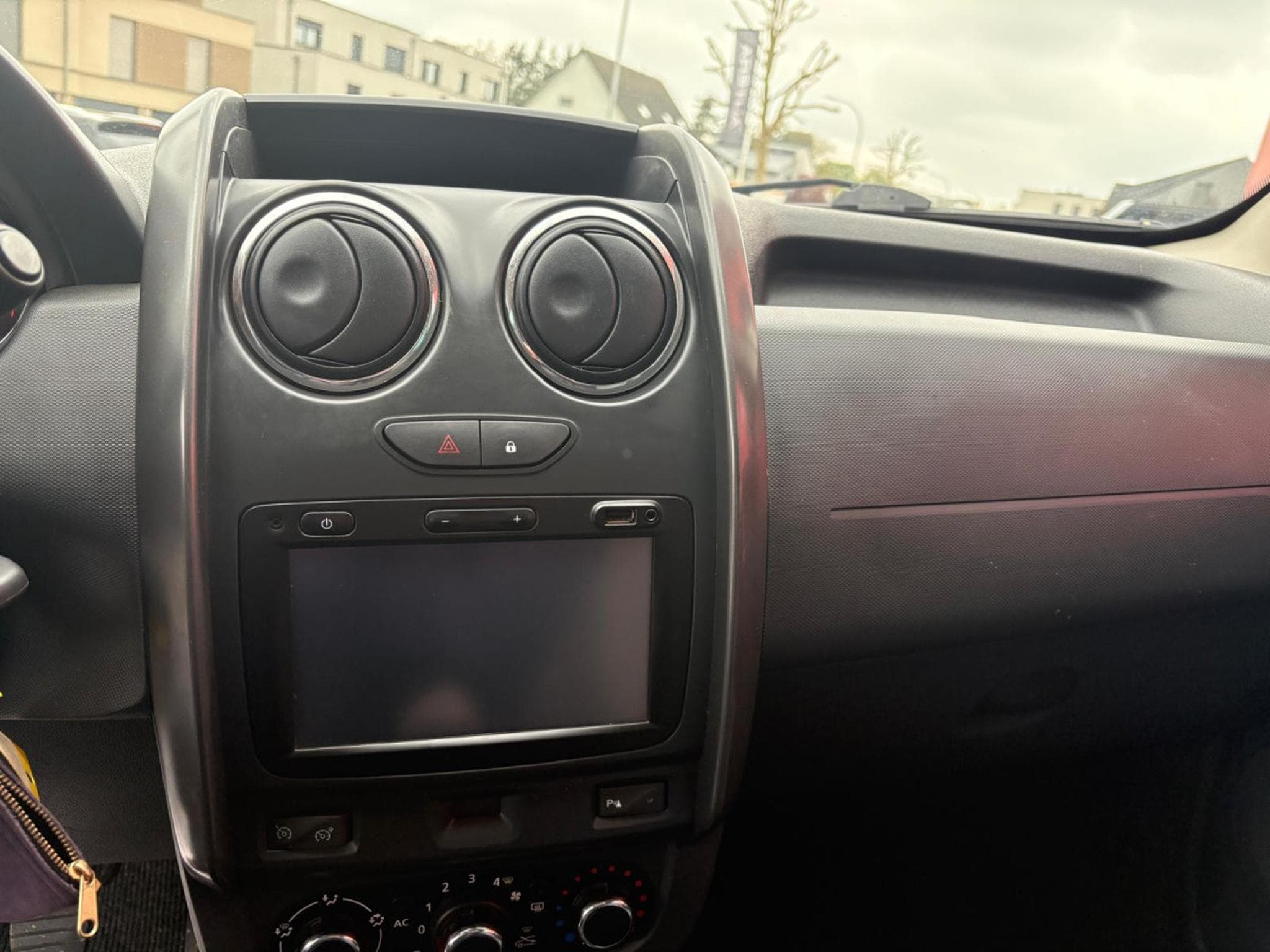 Dacia Duster 1.5 DCI 110 4X4 (2014) - Photo 14