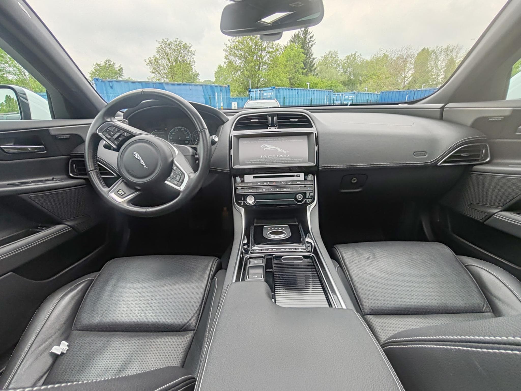 Jaguar XE JAGUAR XE 30T 300CV R-SPORT AWD (2018) - Photo 7