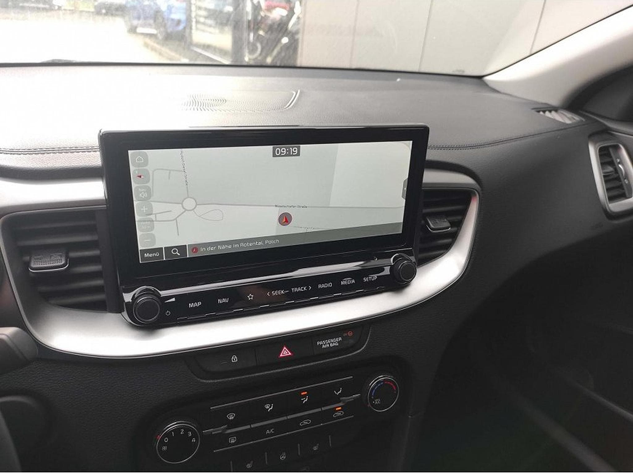 Kia Ceed (2022) - Photo 11