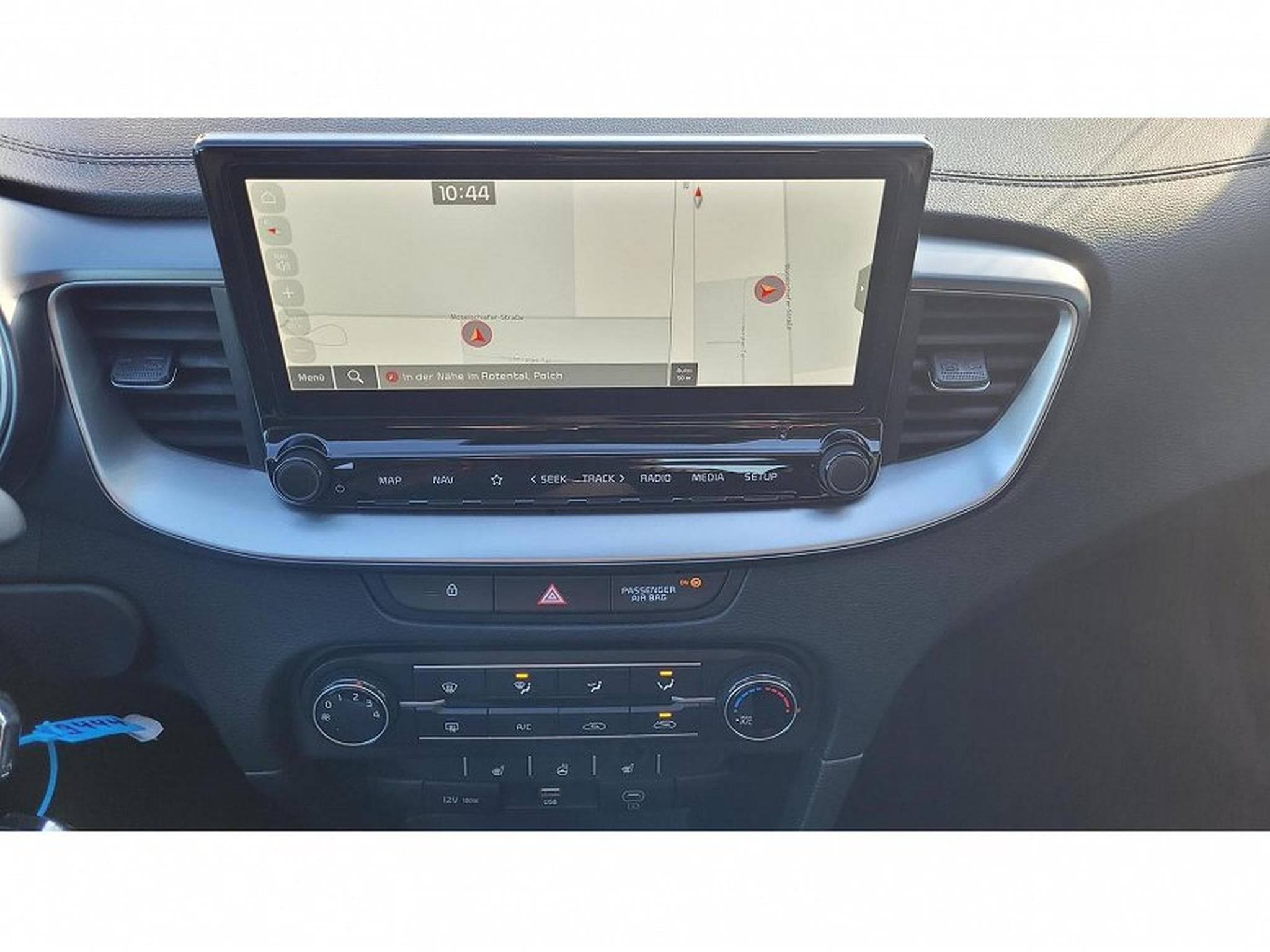Kia Ceed (2022) - Photo 13