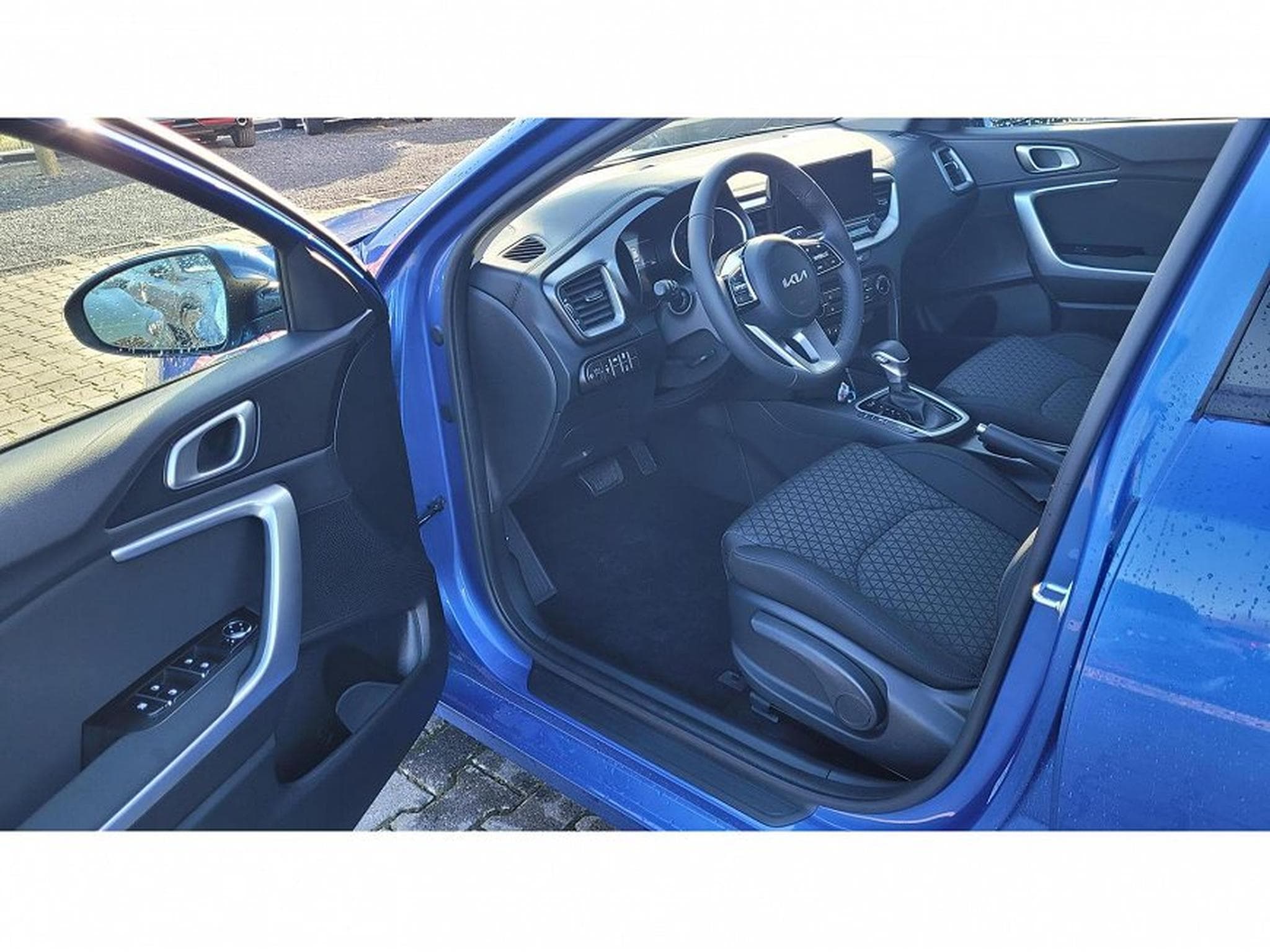Kia Ceed (2022) - Photo 7