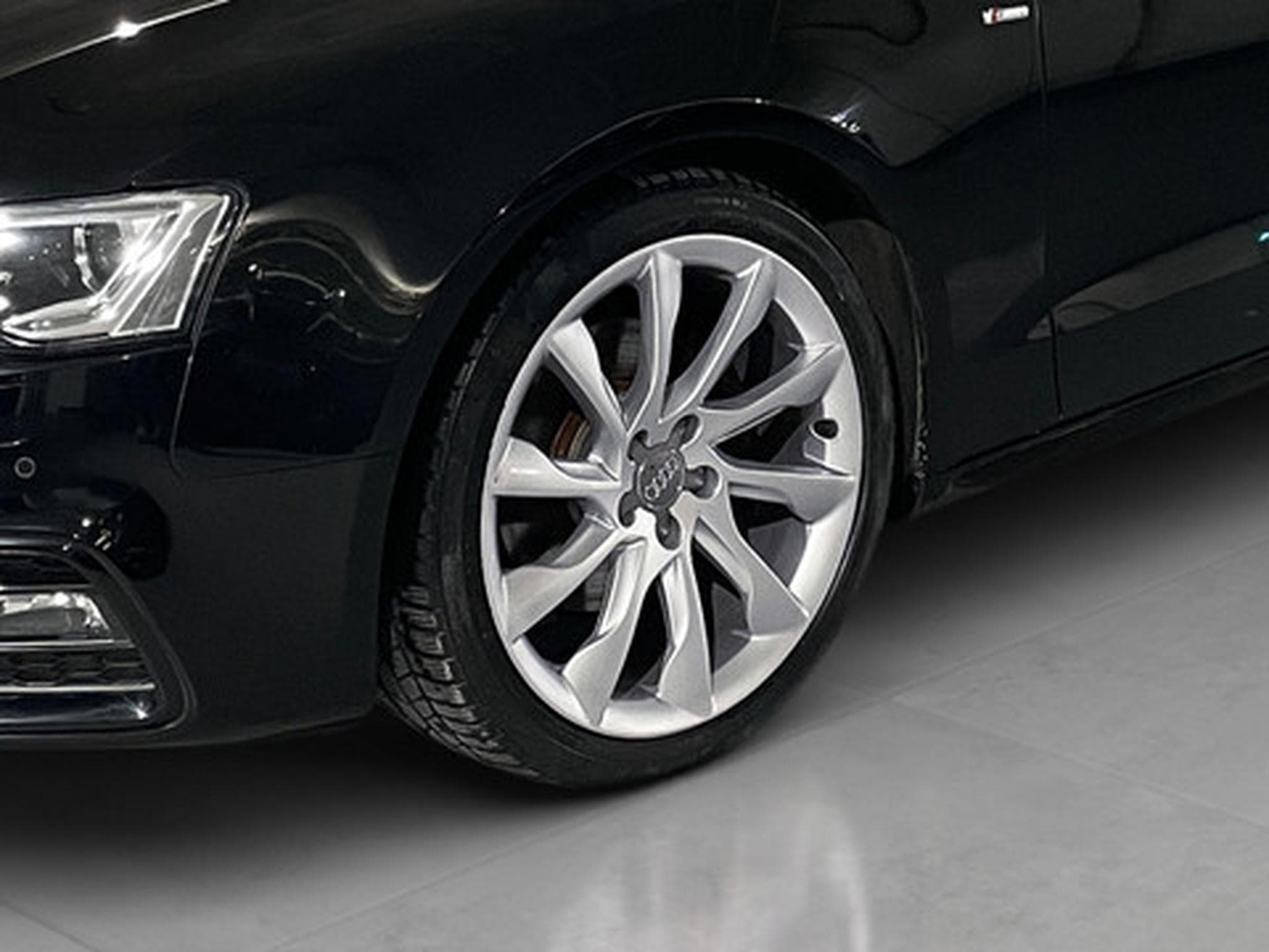 Audi A5 2.0 TDI 140kW quattro Cab. (2016) - Photo 23