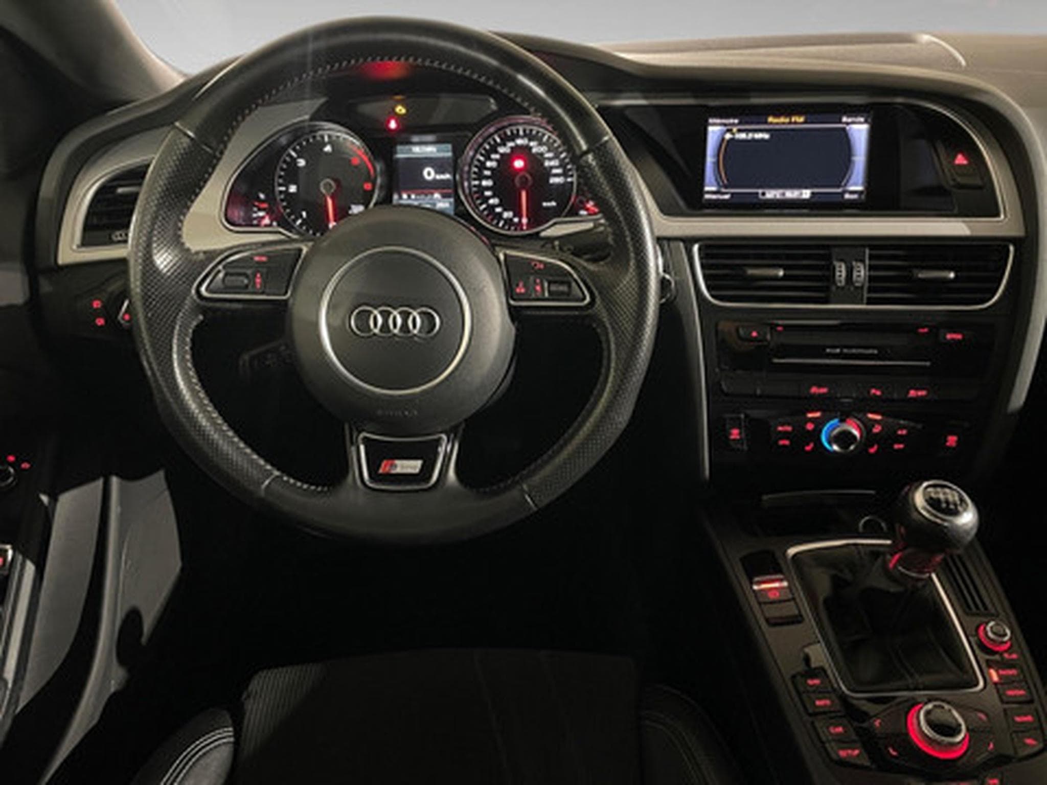 Audi A5 2.0 TDI 140kW quattro Cab. (2016) - Photo 6