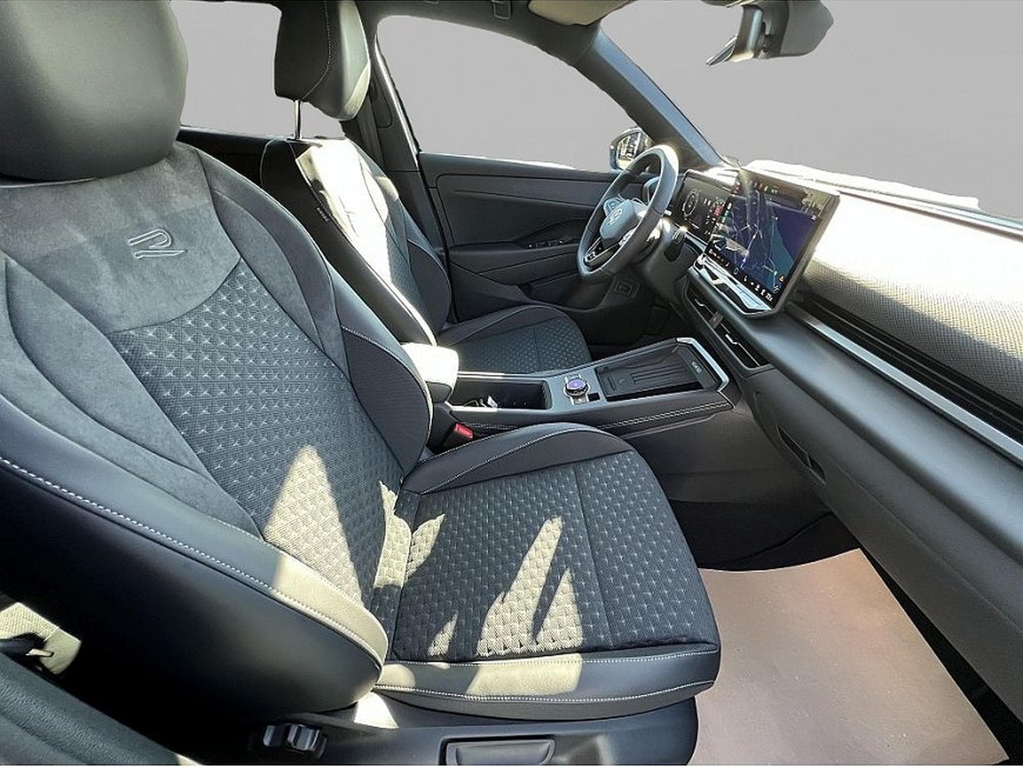 VW T-Roc (2026) - Photo 3