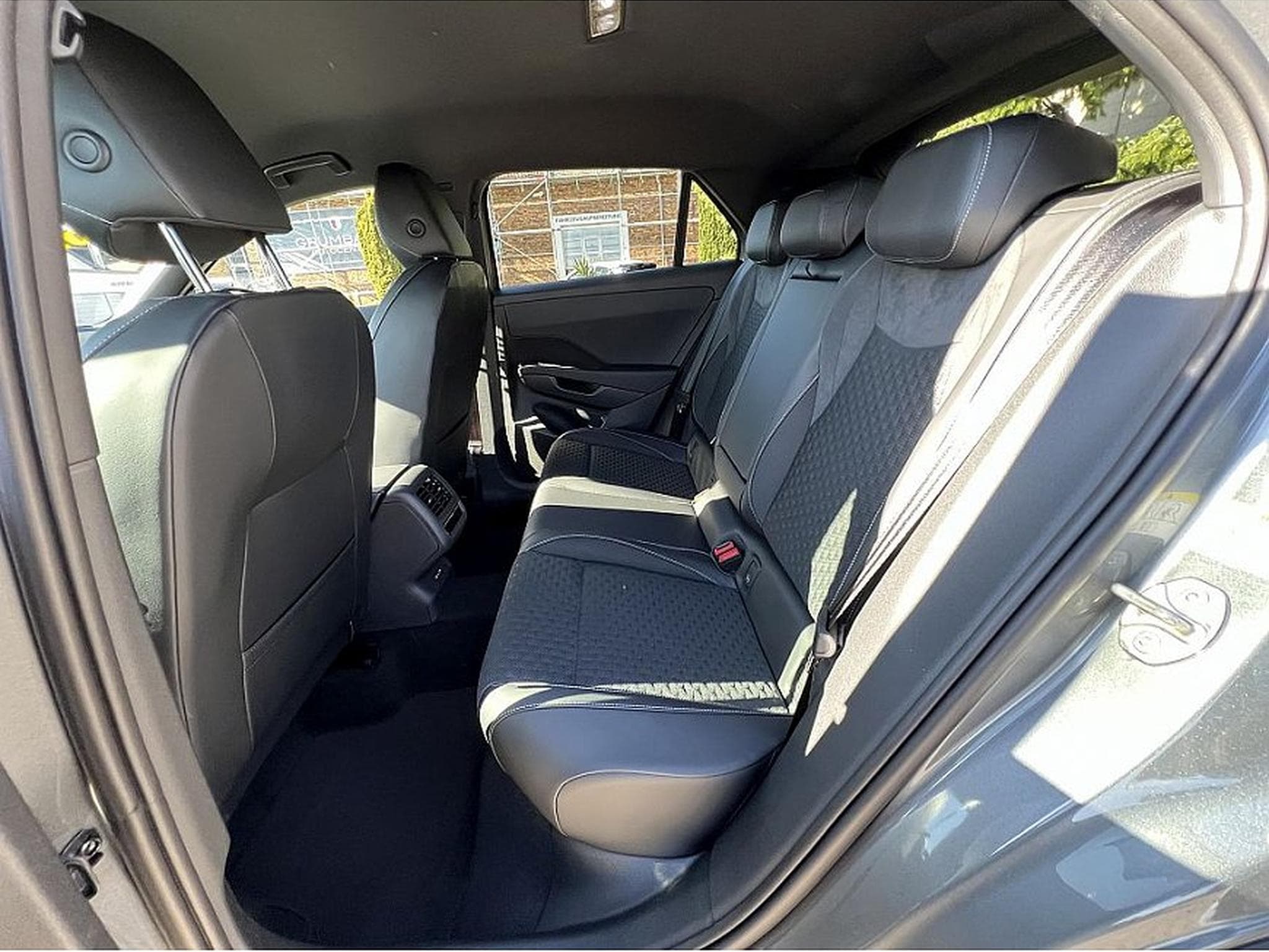 VW T-Roc (2026) - Photo 6