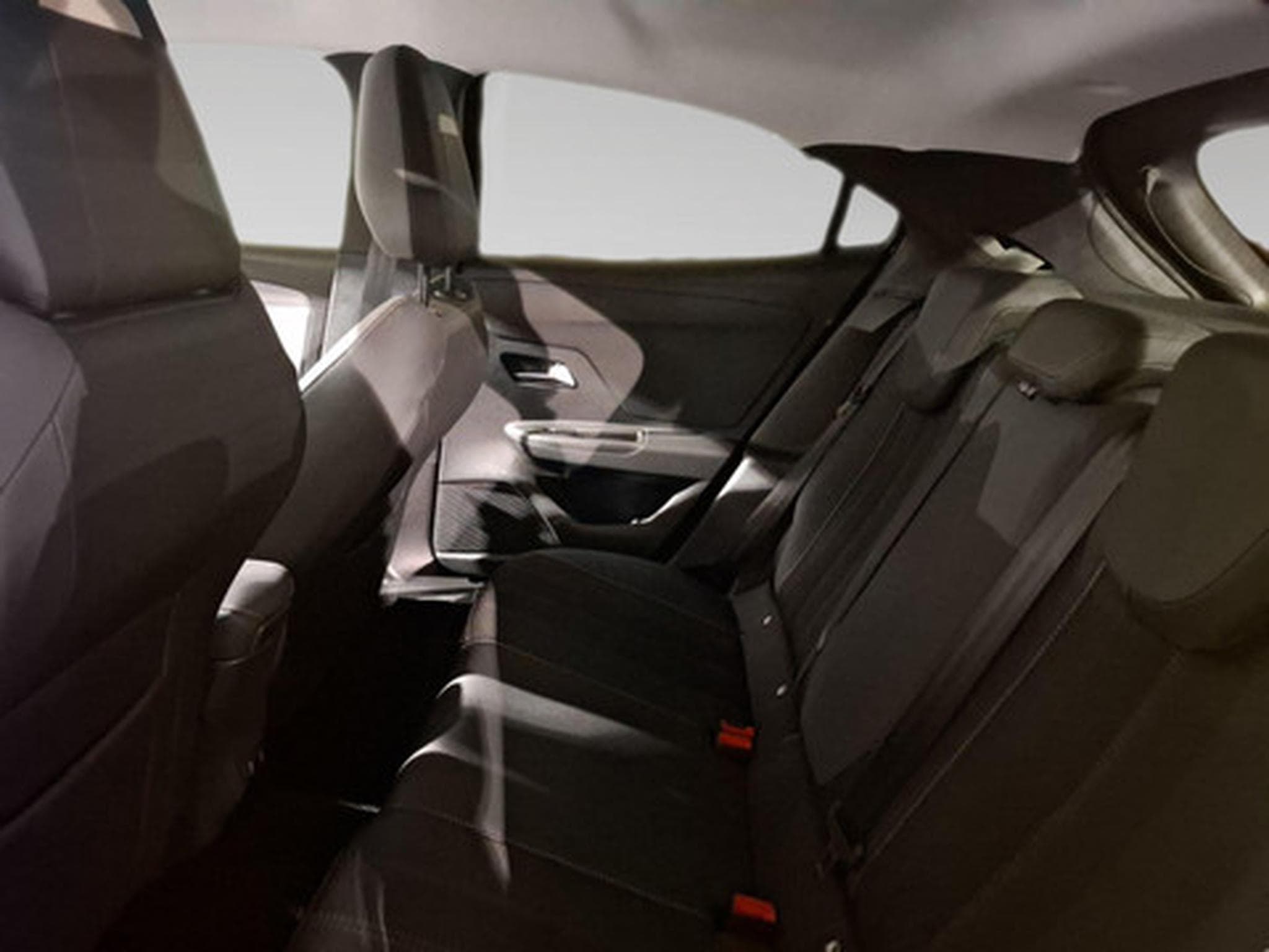 Opel Mokka 1.2 Elegance (2022) - Photo 11