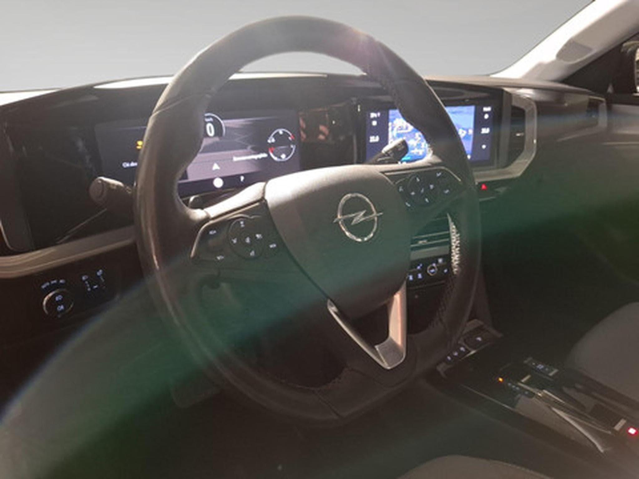 Opel Mokka 1.2 Elegance (2022) - Photo 8