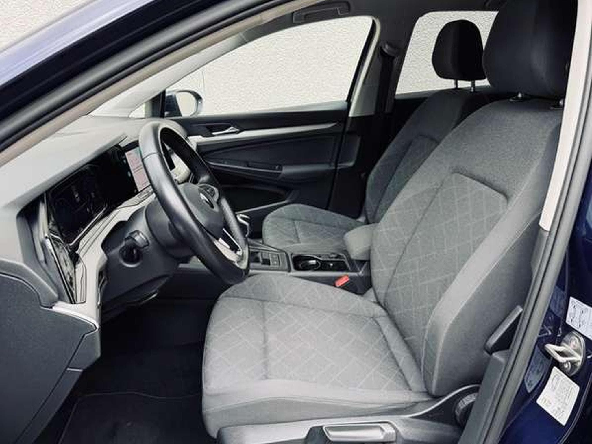 VW Golf Golf 1.5 TSI Life OPF (2021) - Photo 12