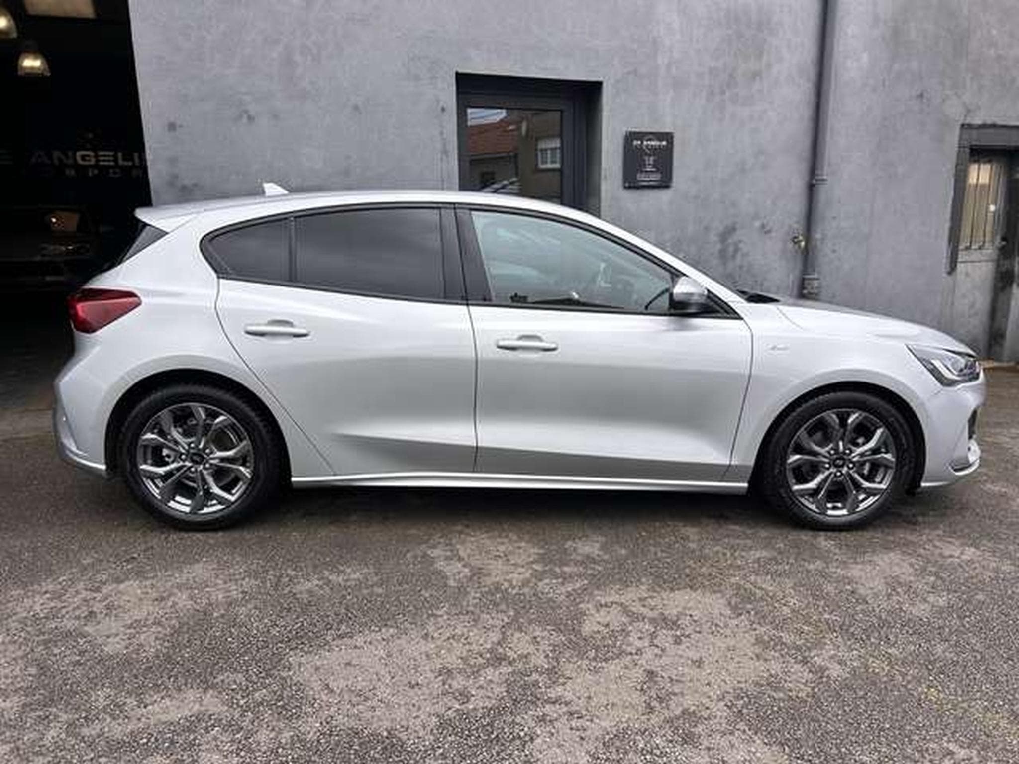 Ford Focus 1.5  115 ST-LINE X (2025) - Photo 10