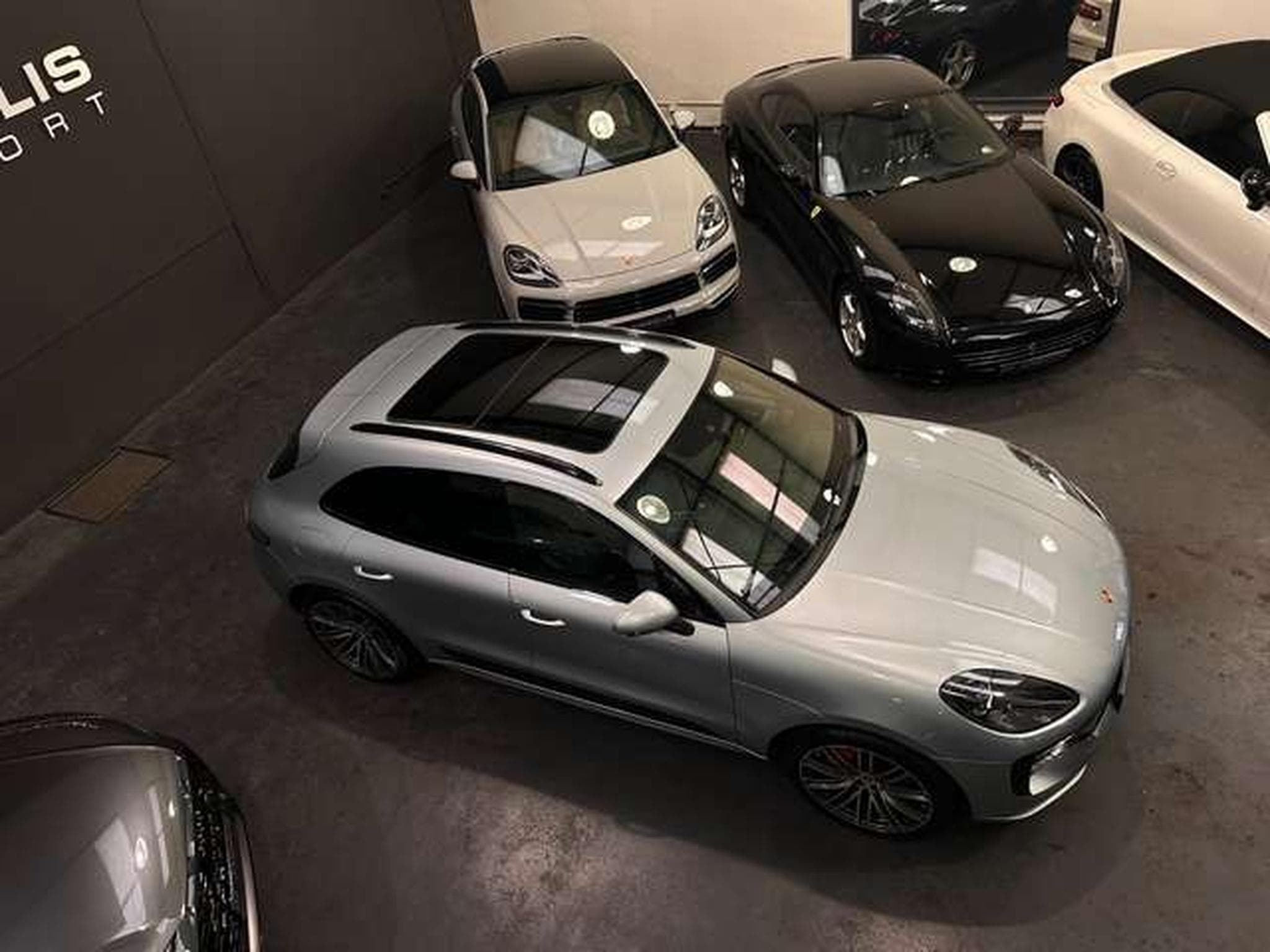 Porsche Macan 2.9 V6 380 GTS (2021) - Photo 2
