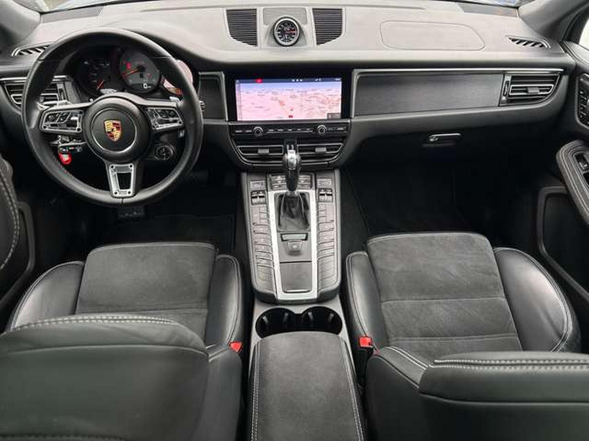 Porsche Macan 2.9 V6 380 GTS (2021) - Photo 3
