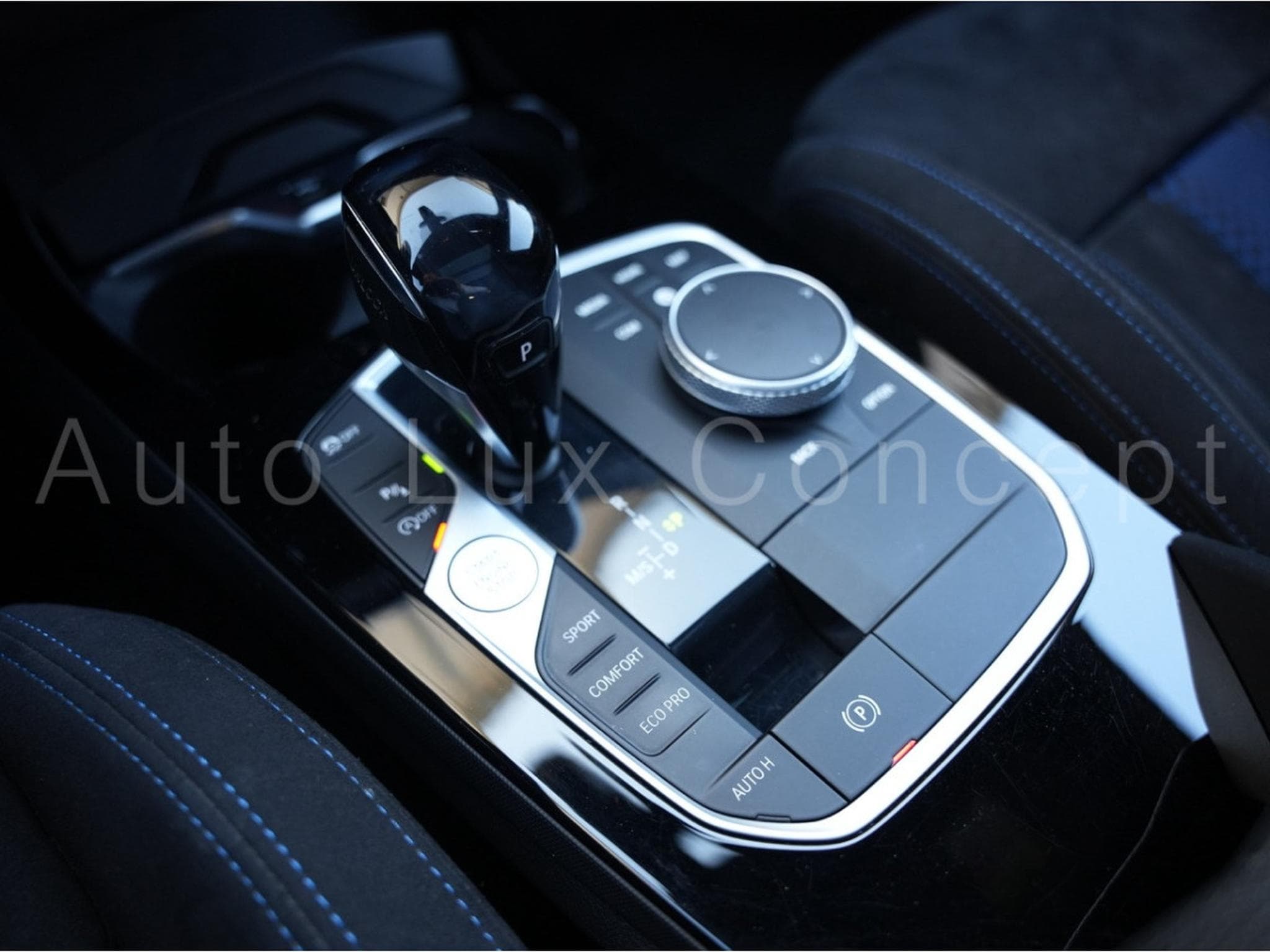 BMW M135 i xDrive Pack M Performance (2020) - Photo 21