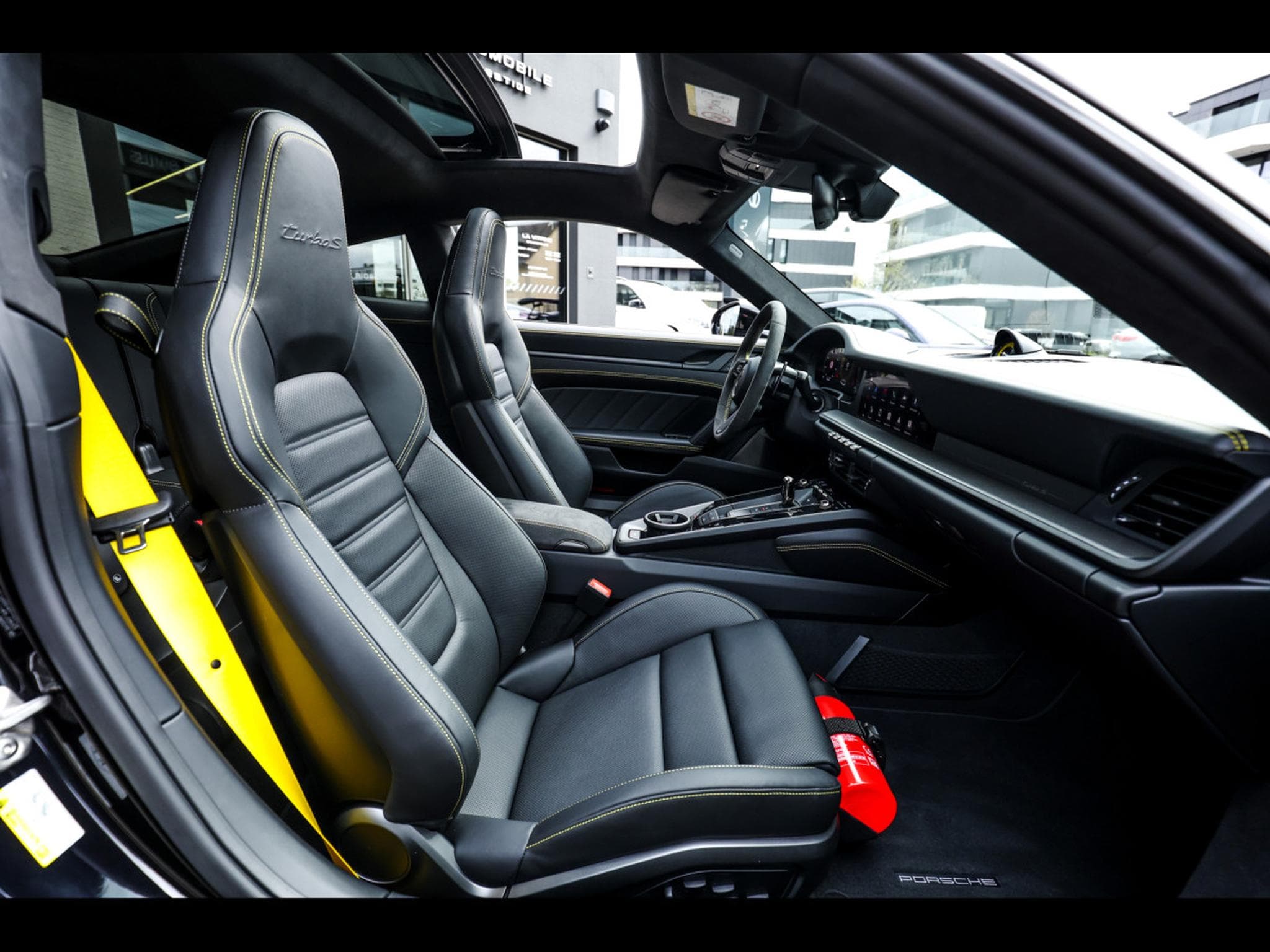 Porsche 911 (992.2) TURBO S COUPE PDK - JET BLACK METALLIC - XPEL (2026) - Photo 14