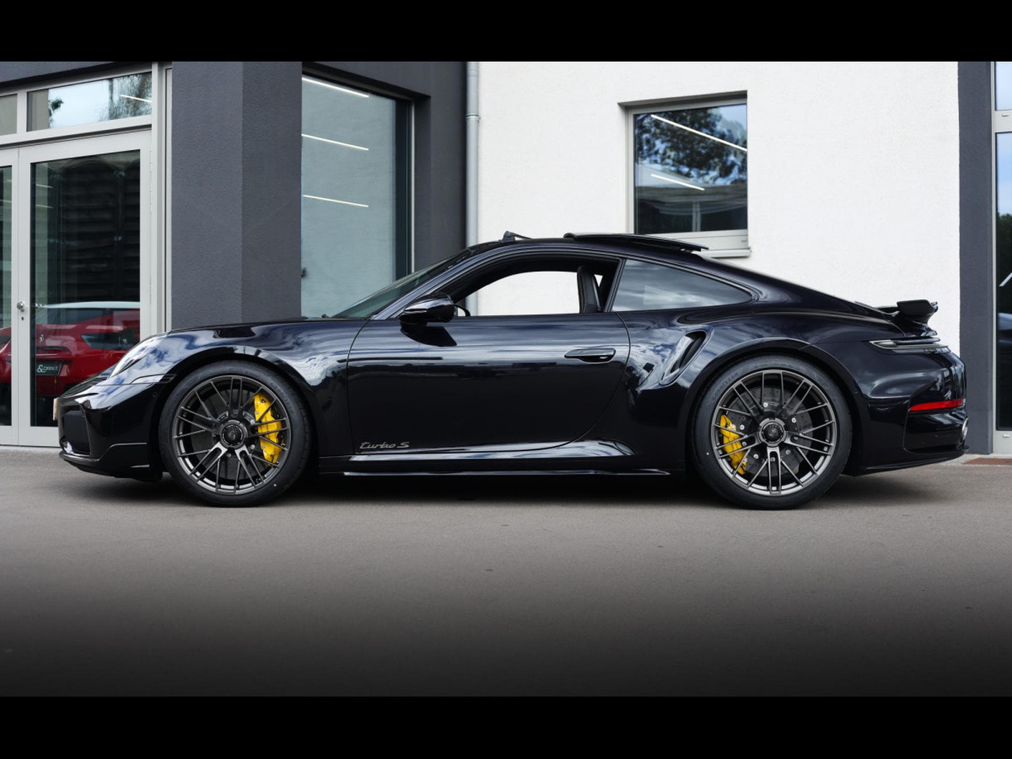 Porsche 911 (992.2) TURBO S COUPE PDK - JET BLACK METALLIC - XPEL (2026) - Photo 2