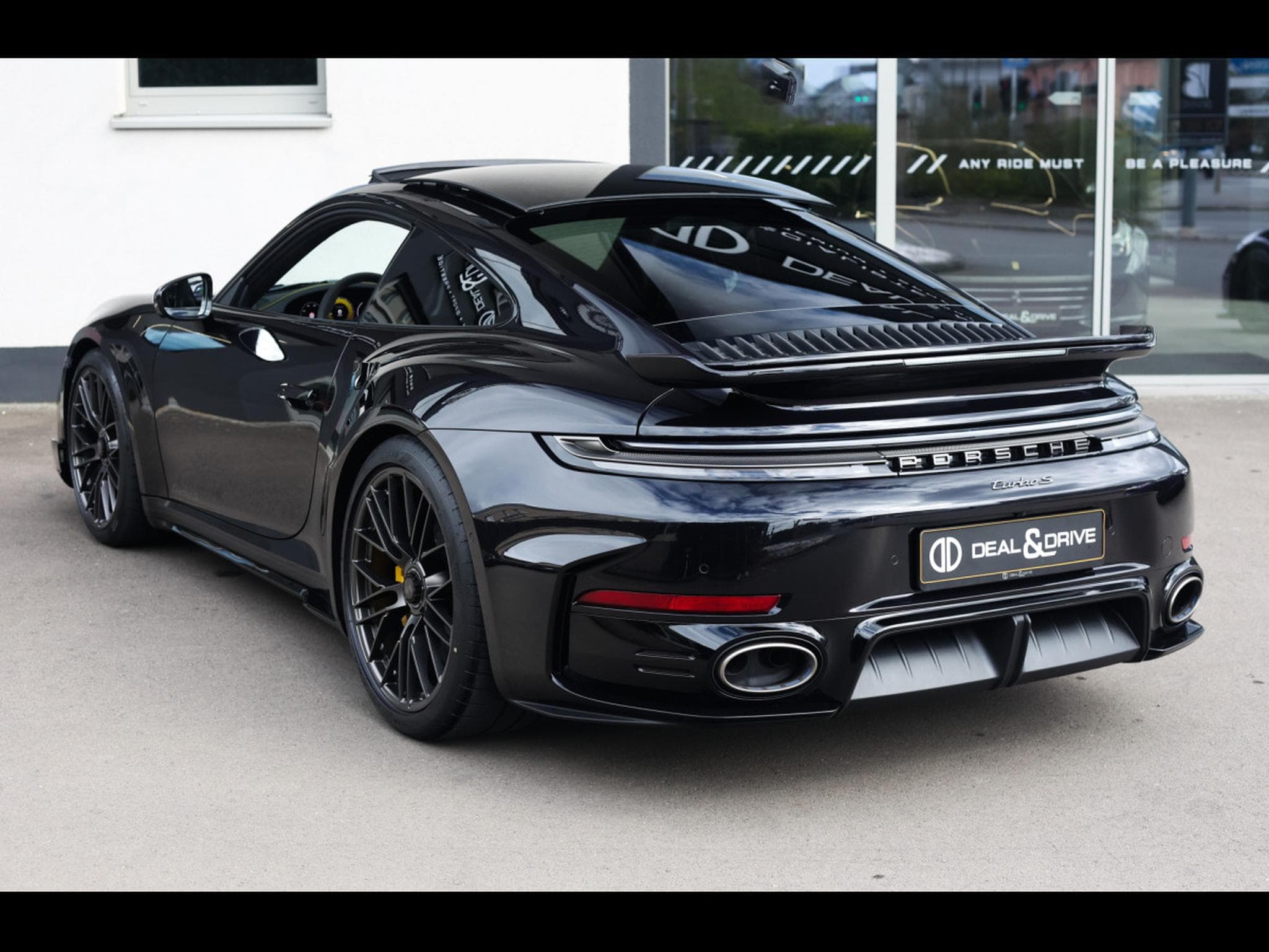 Porsche 911 (992.2) TURBO S COUPE PDK - JET BLACK METALLIC - XPEL (2026) - Photo 3