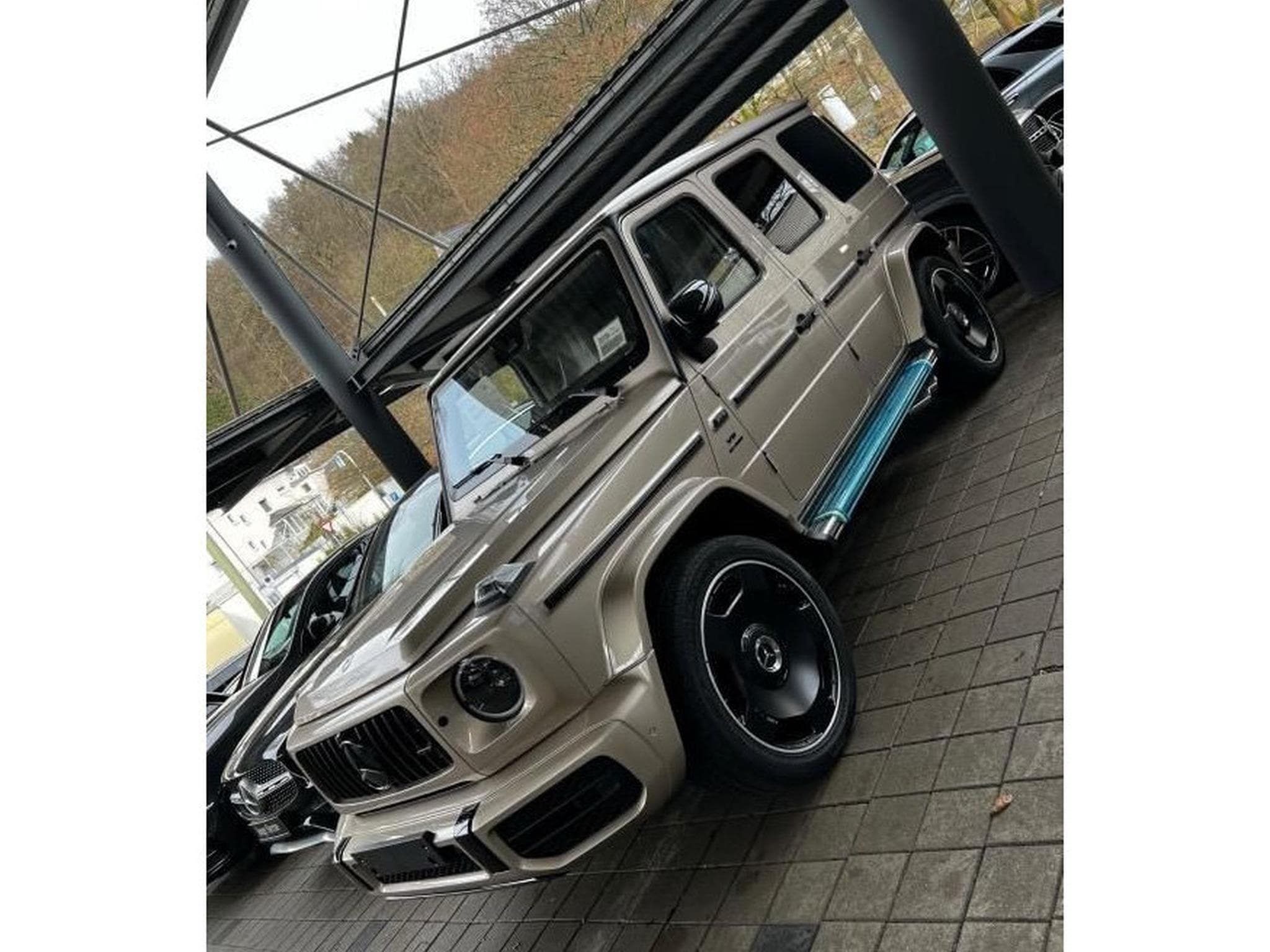 Mercedes G 63 AMG G63 AMG / Traventin Beige / full / NEW CAR Performance / Mau (2024) - Photo 1