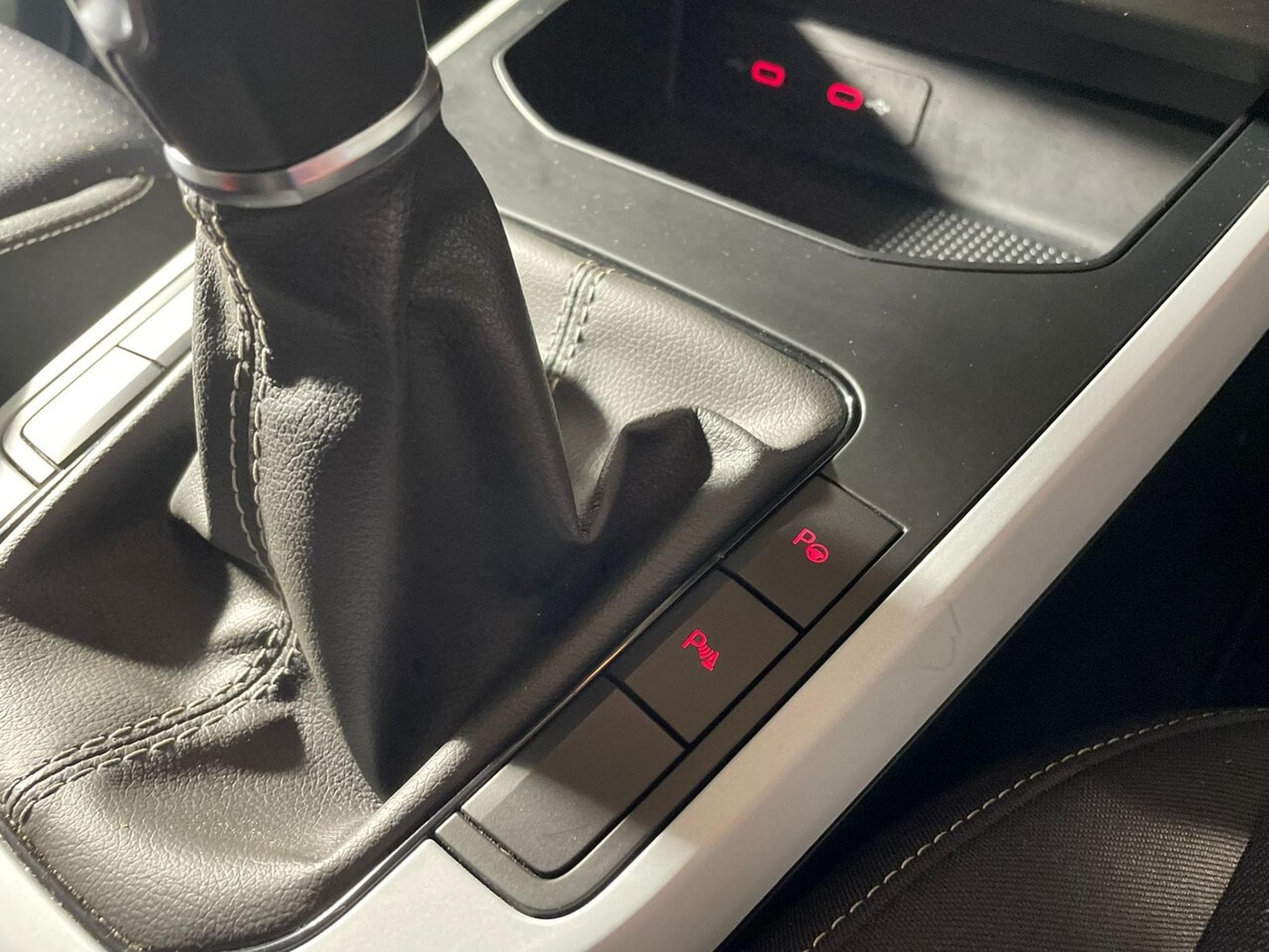 Seat Arona 1.0 TSI 110 MOVE CARPLAY (2022) - Photo 9