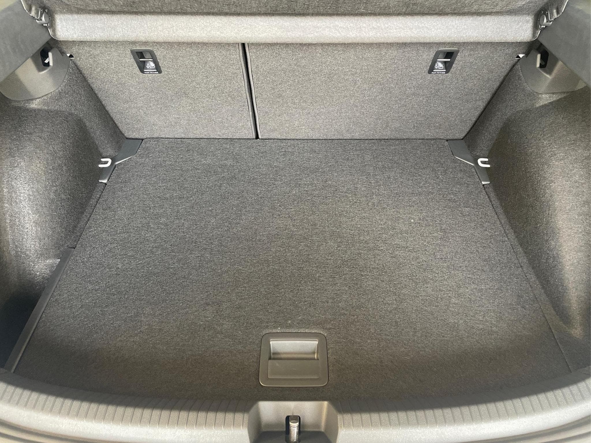 VW Taigo R-Line (2024) - Photo 18