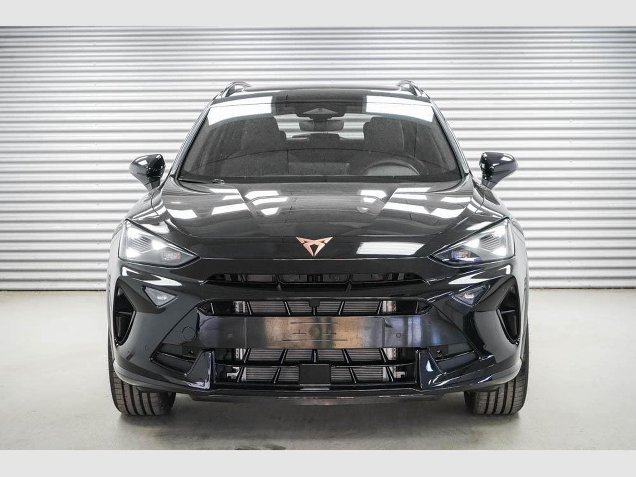 Cupra Formentor 1,5 eTSI DSG (2026) - Photo 1