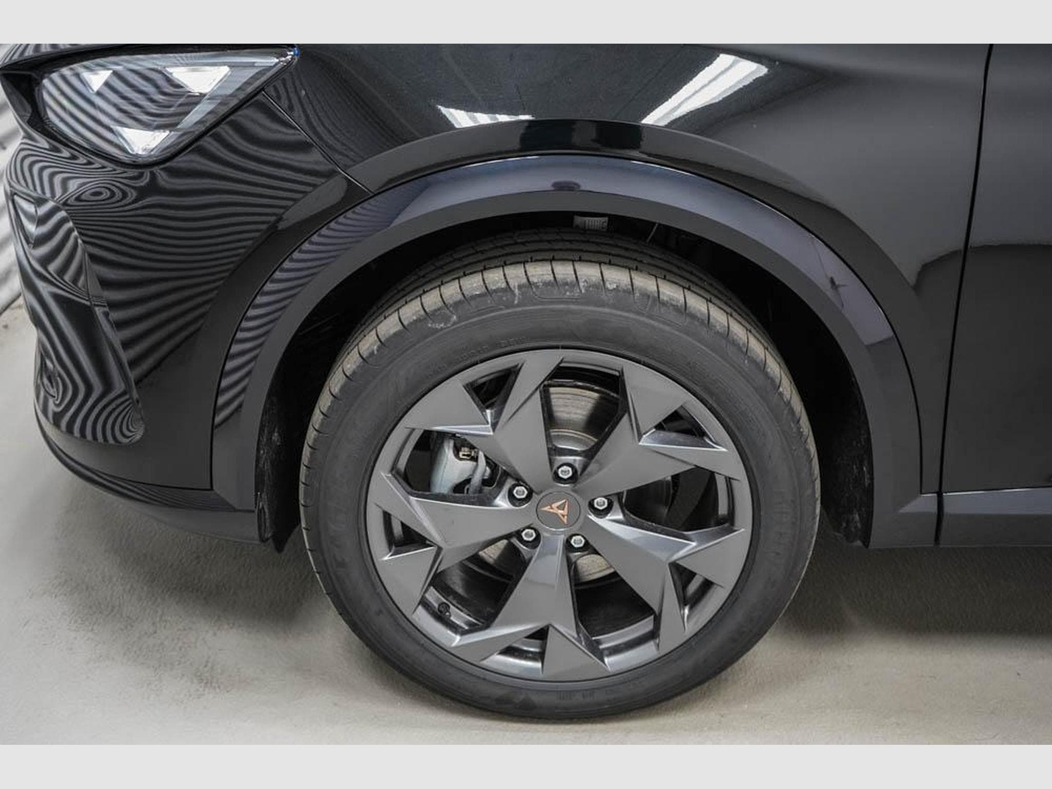 Cupra Formentor 1,5 eTSI DSG (2026) - Photo 4