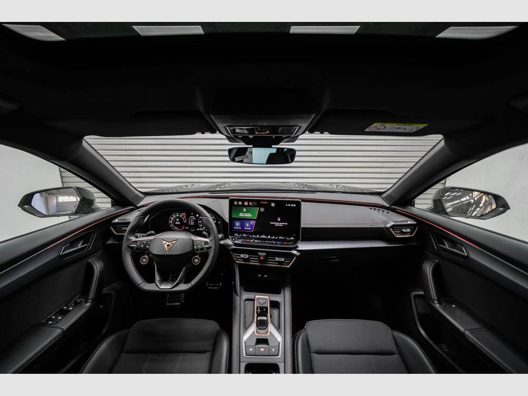 Cupra Formentor 1,5 eTSI DSG (2026) - Photo 5