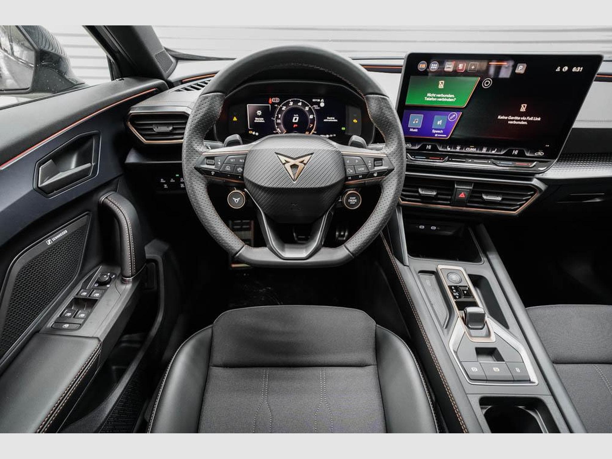 Cupra Formentor 1,5 eTSI DSG (2025) - Photo 8