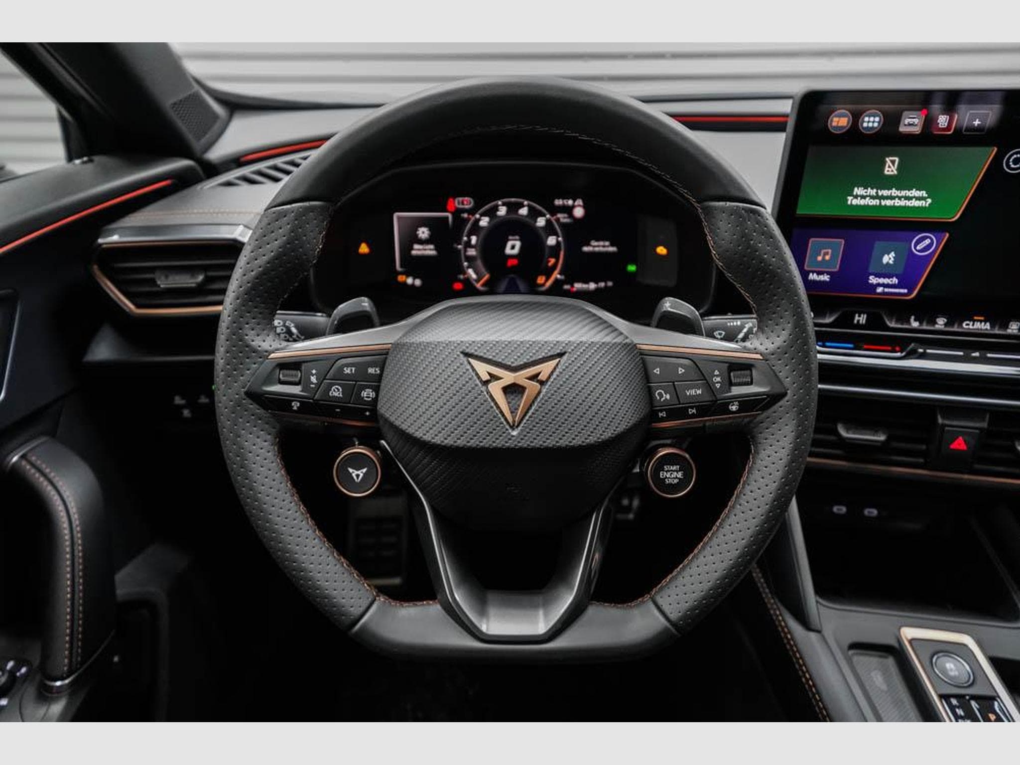 Cupra Formentor 1,5 eTSI DSG (2025) - Photo 9
