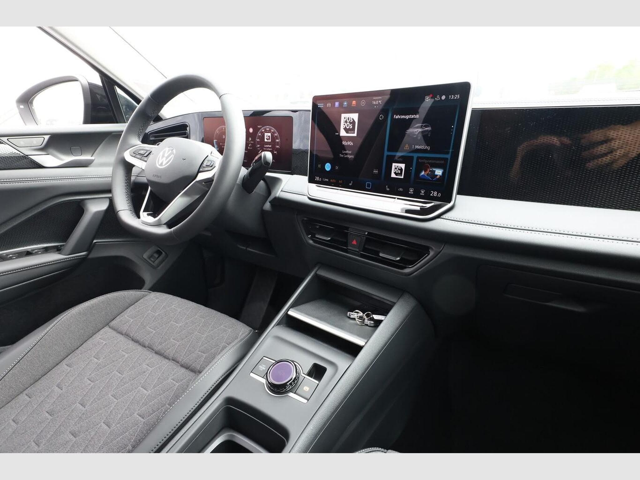 VW Tiguan DSG LED+ IQ.DRIVE (2026) - Foto 9