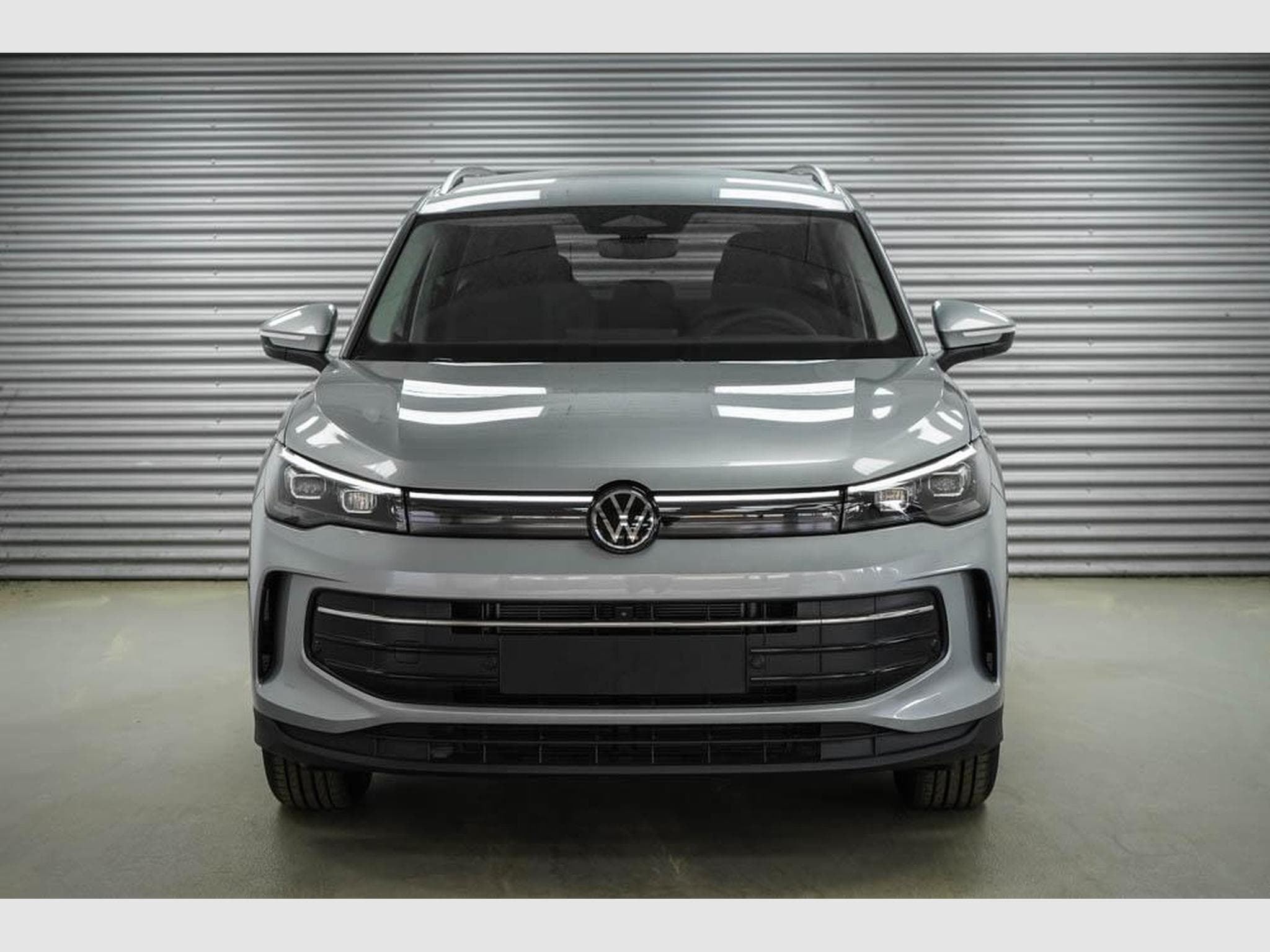 VW Tiguan 1,5 eTSI DSG (2025) - Foto 2