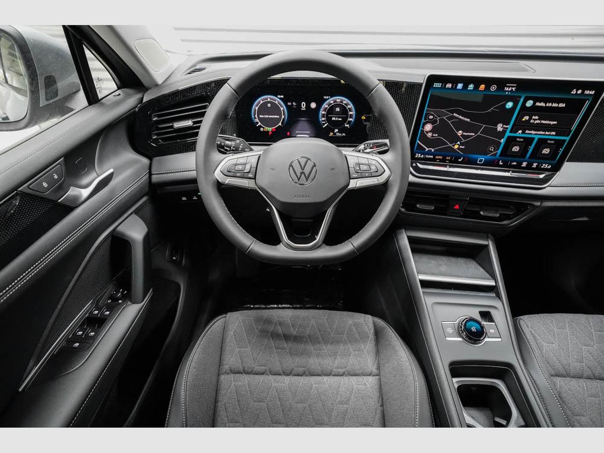 VW Tiguan 1,5 eTSI DSG (2025) - Foto 8