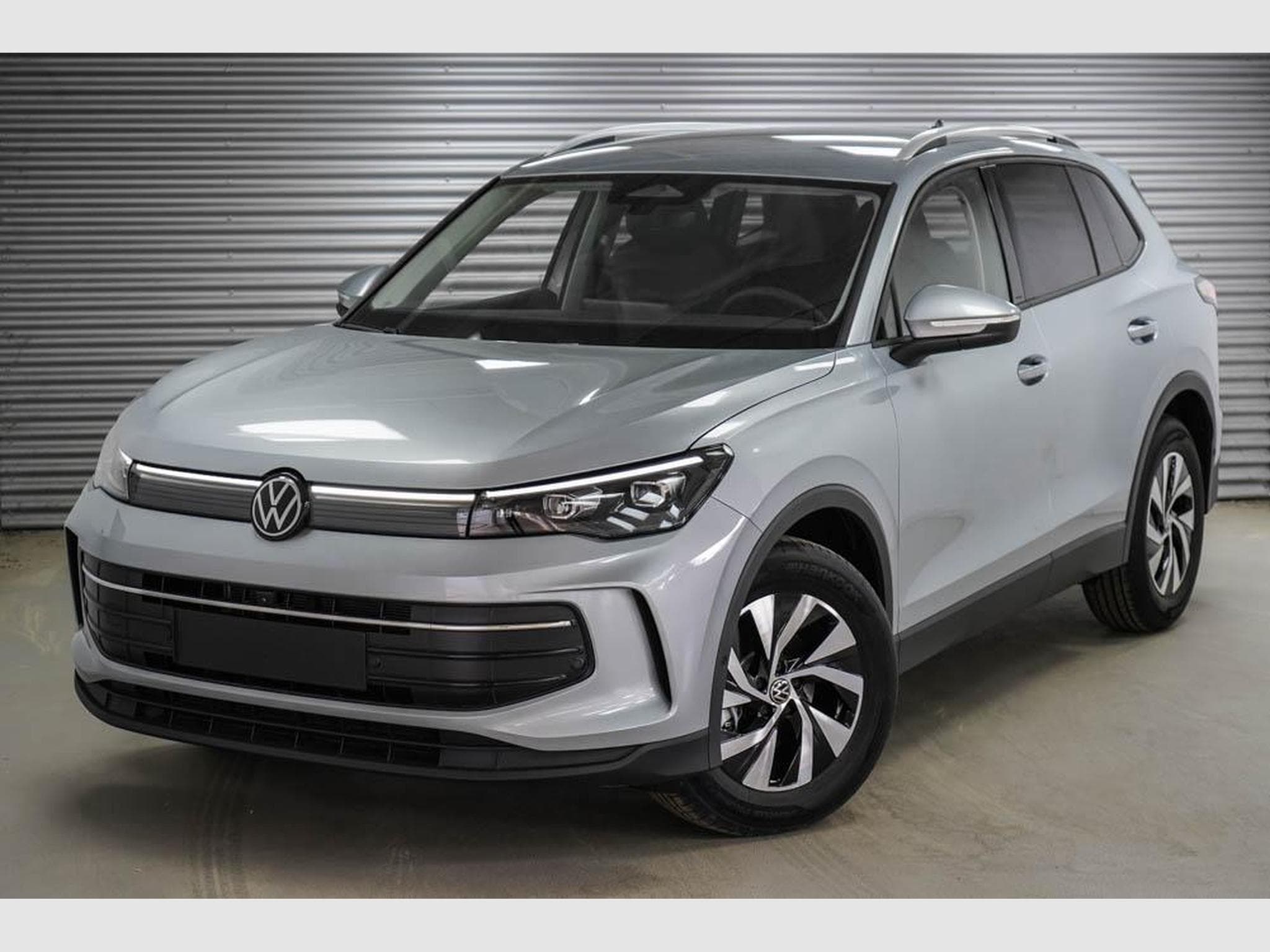 VW Tiguan 1,5 eTSI DSG (2025) - Foto 1