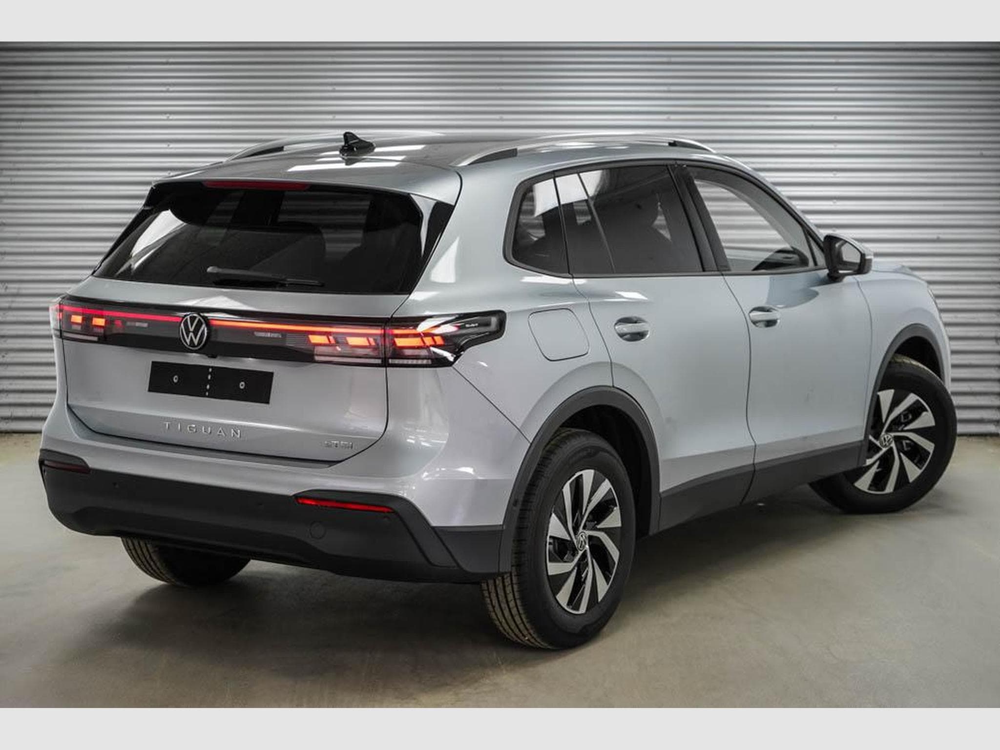VW Tiguan 1,5 eTSI DSG (2025) - Foto 3