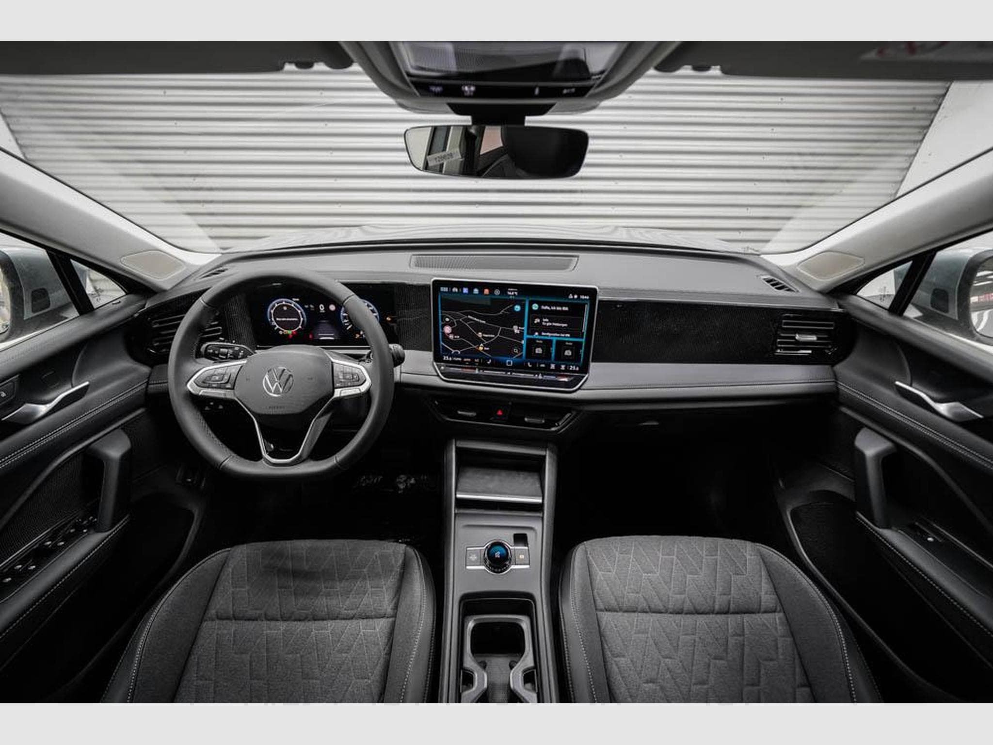 VW Tiguan 1,5 eTSI DSG (2025) - Foto 6