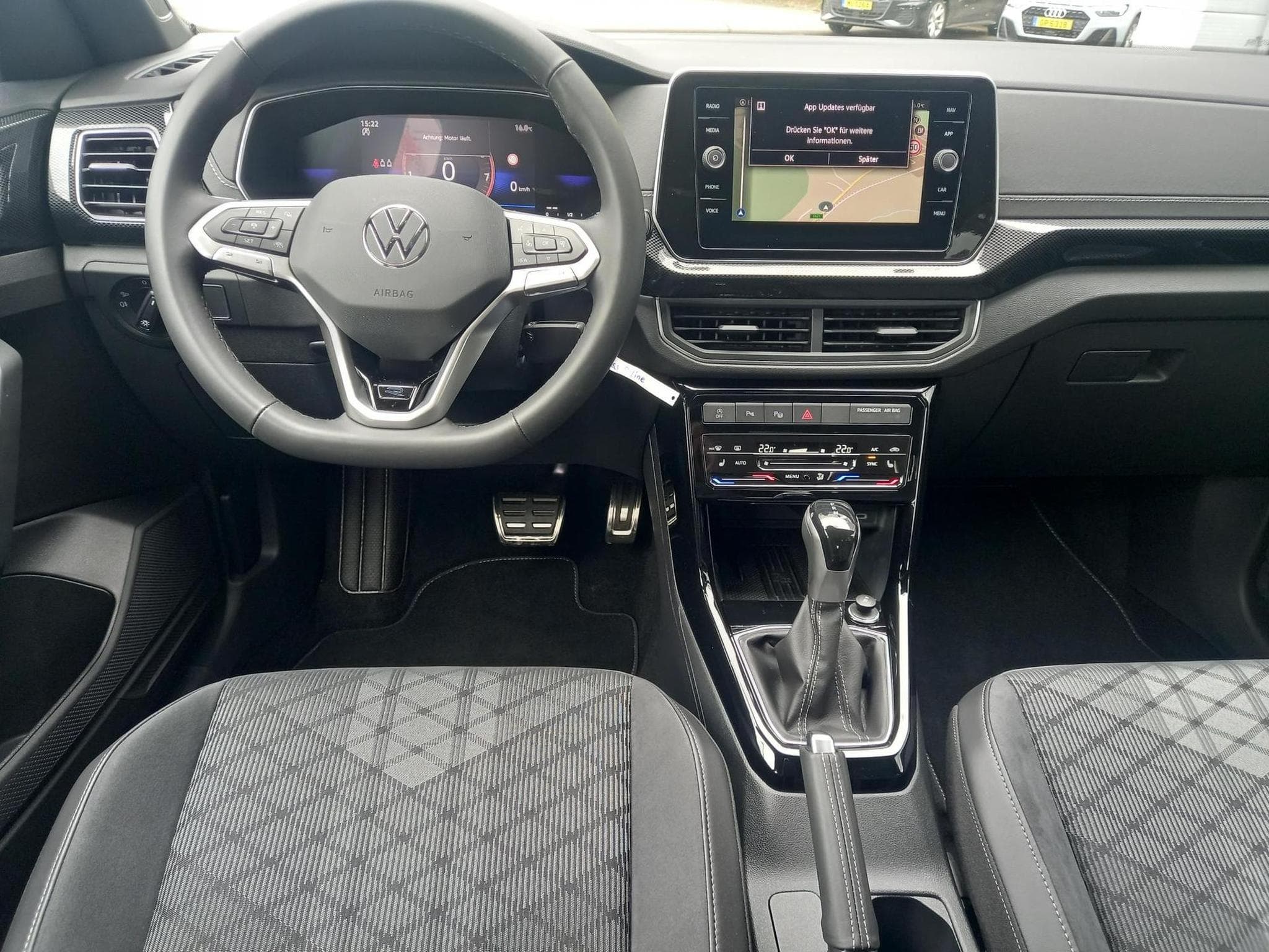 VW T-Cross R-Line 1.0 TSI (2025) - Photo 4