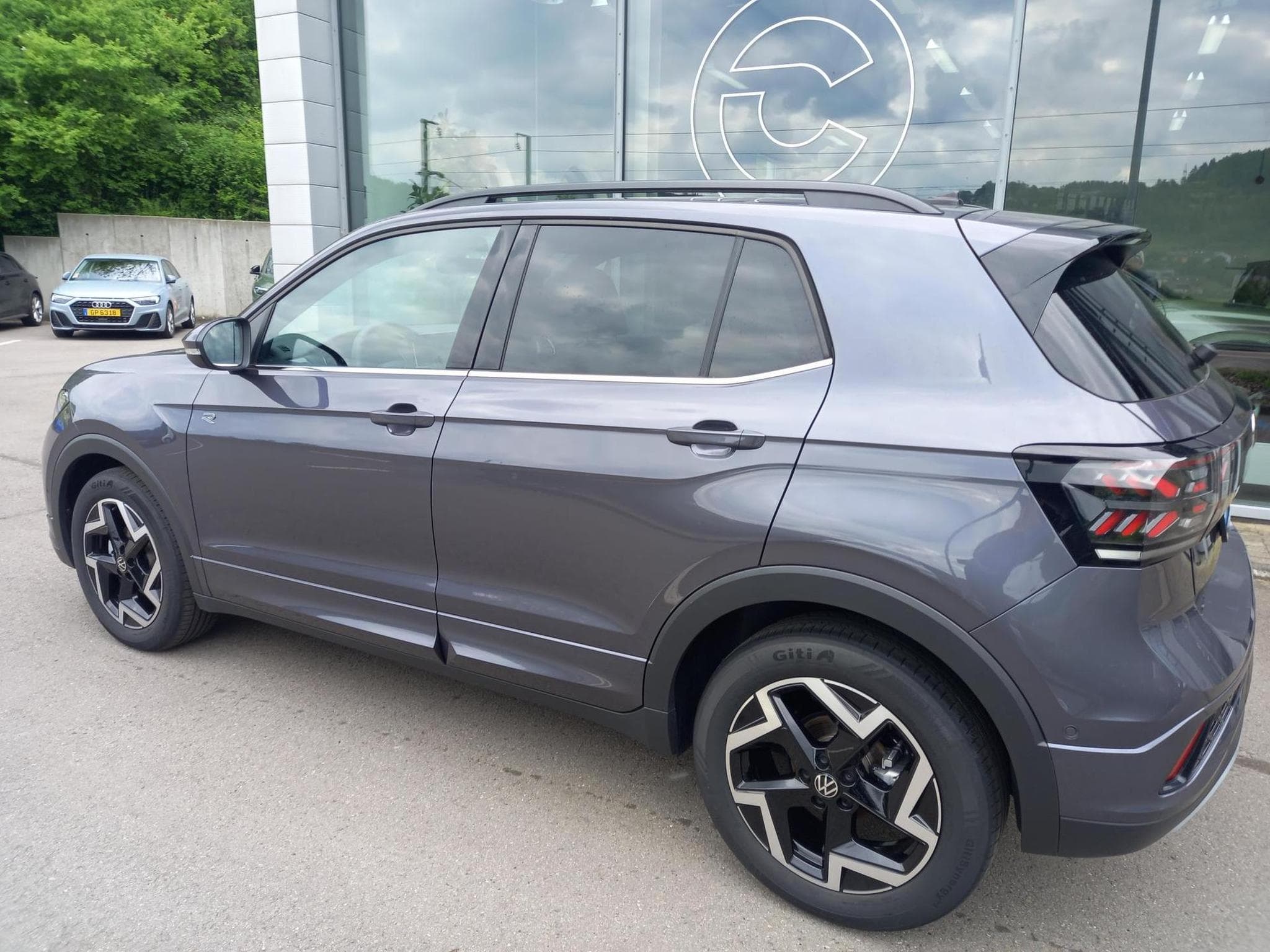 VW T-Cross R-Line 1.0 TSI (2025) - Photo 5