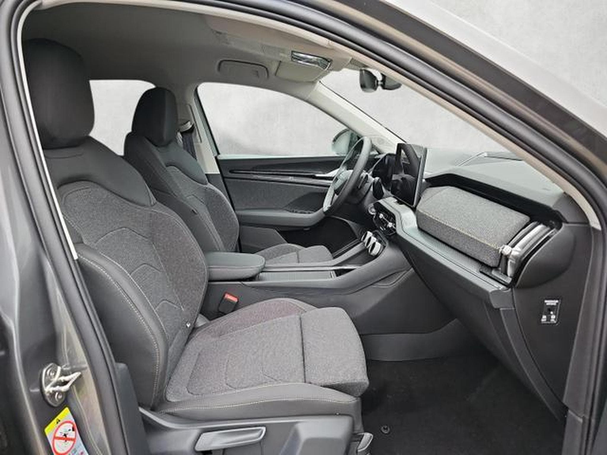 Skoda Kodiaq 1.5 TSI mHEV 110kW Selection (2026) - Photo 10