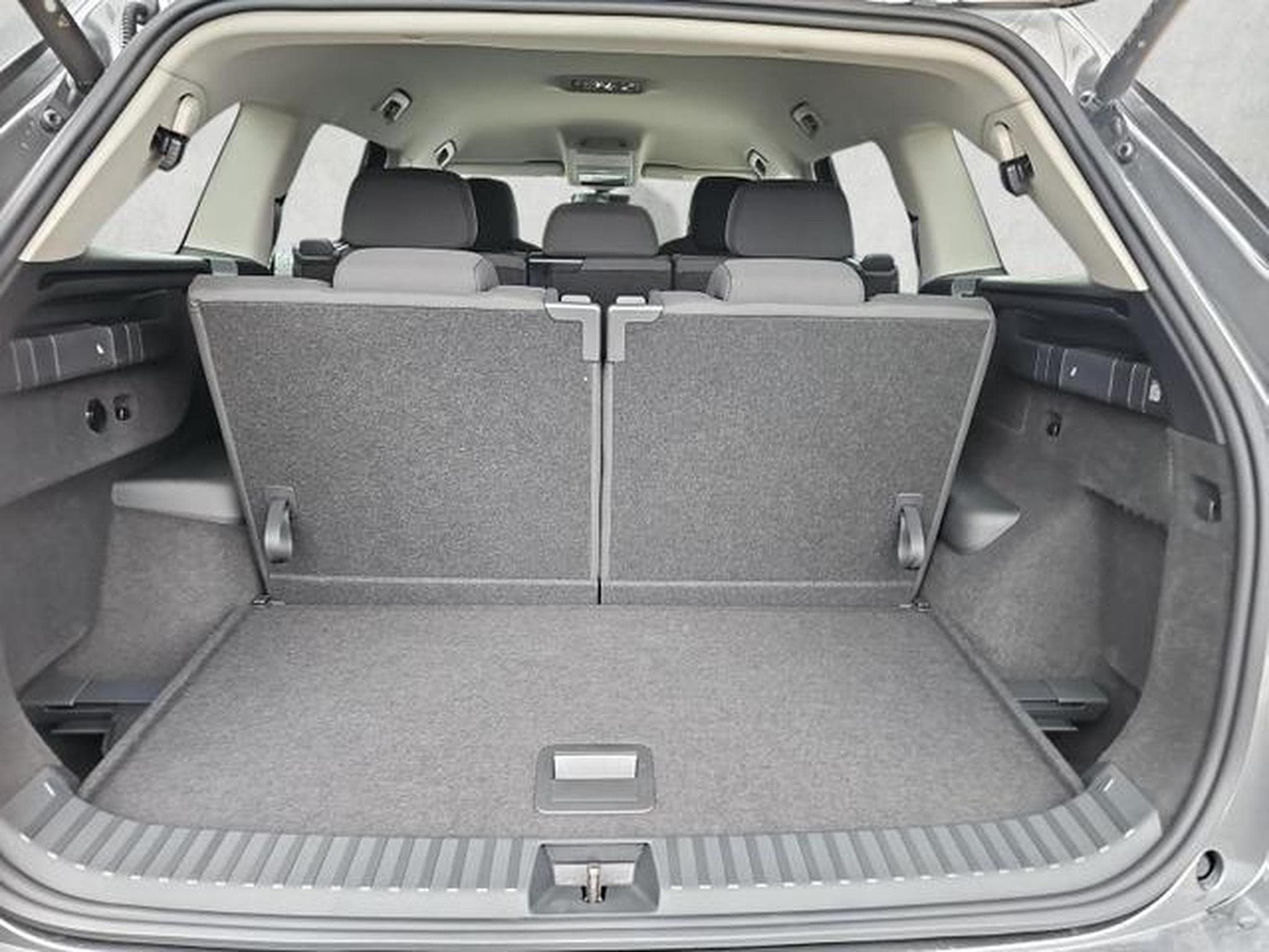 Skoda Kodiaq 1.5 TSI mHEV 110kW Selection (2026) - Photo 14