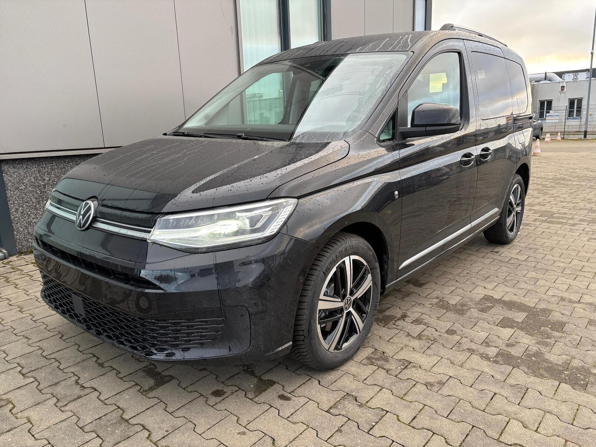 VW Caddy Style (2026) - Photo 1