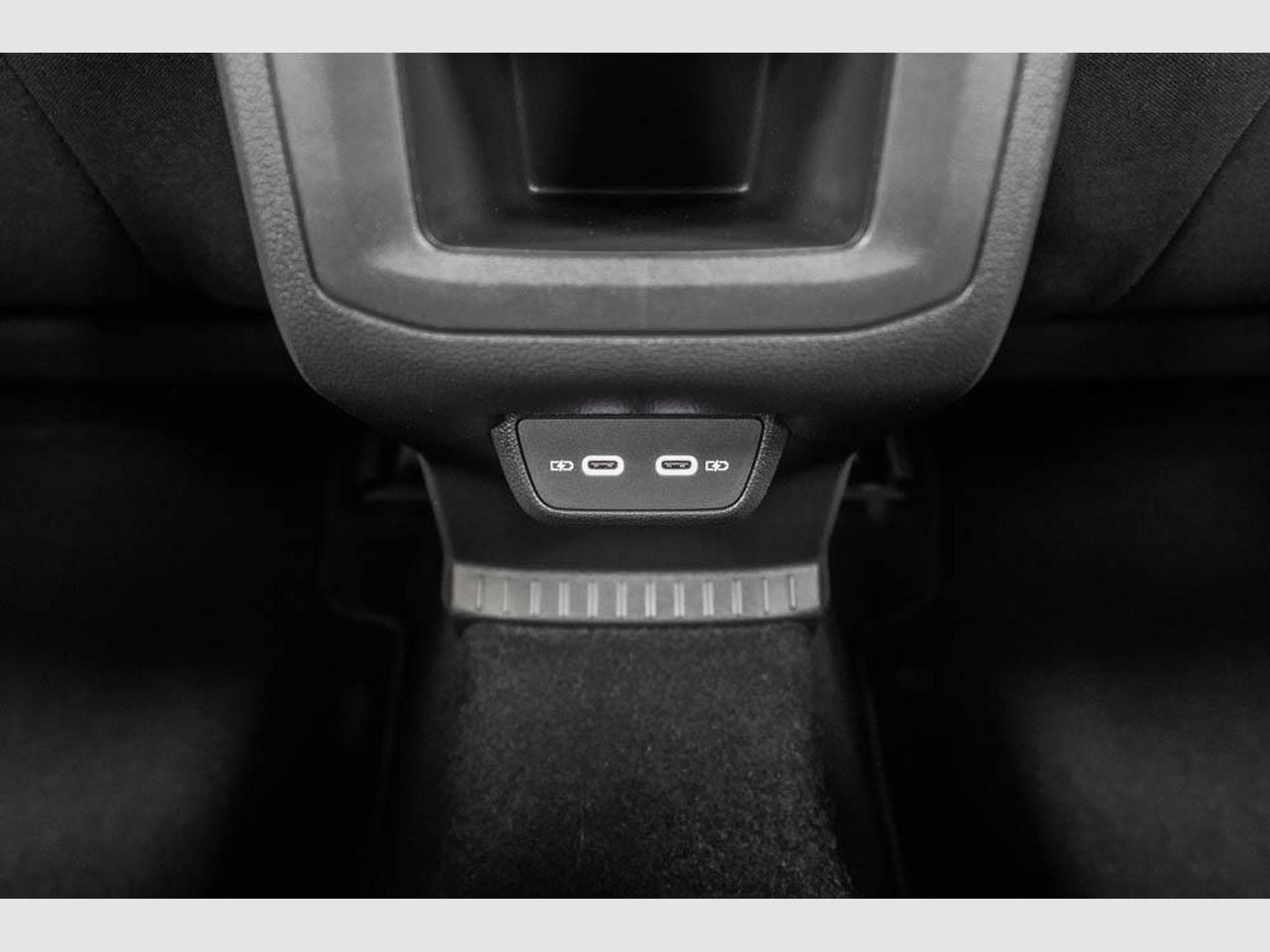 VW T-Cross 1,5 TSI DSG (2026) - Photo 16