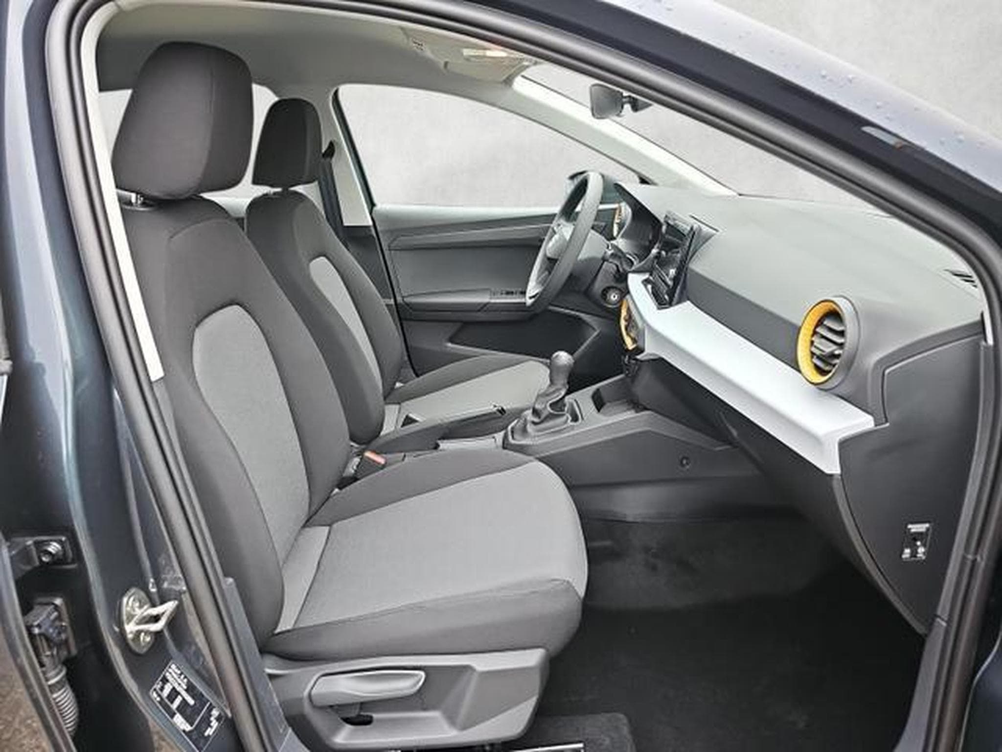 Seat Ibiza Reference (2025) - Foto 10