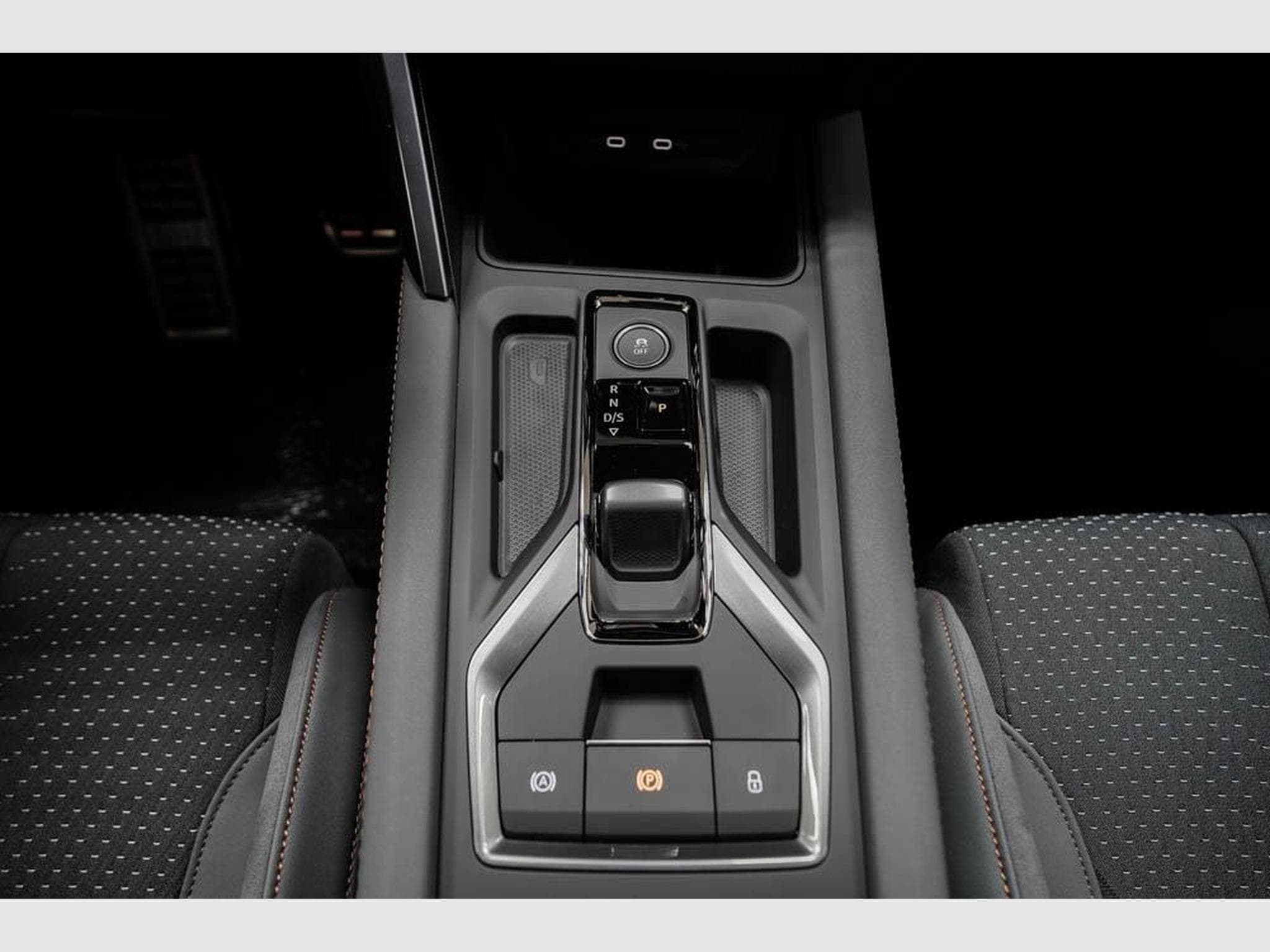 Cupra Leon ST 2,0 TSI (2026) - Photo 13