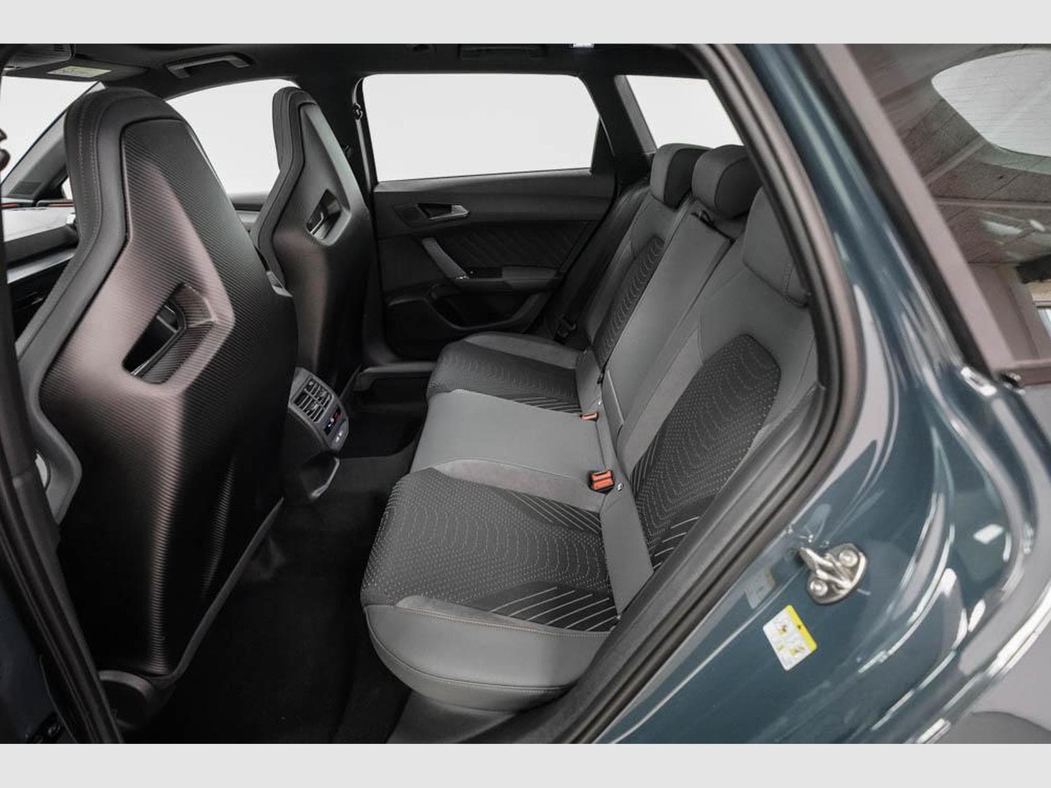 Cupra Leon ST 2,0 TSI (2026) - Photo 17